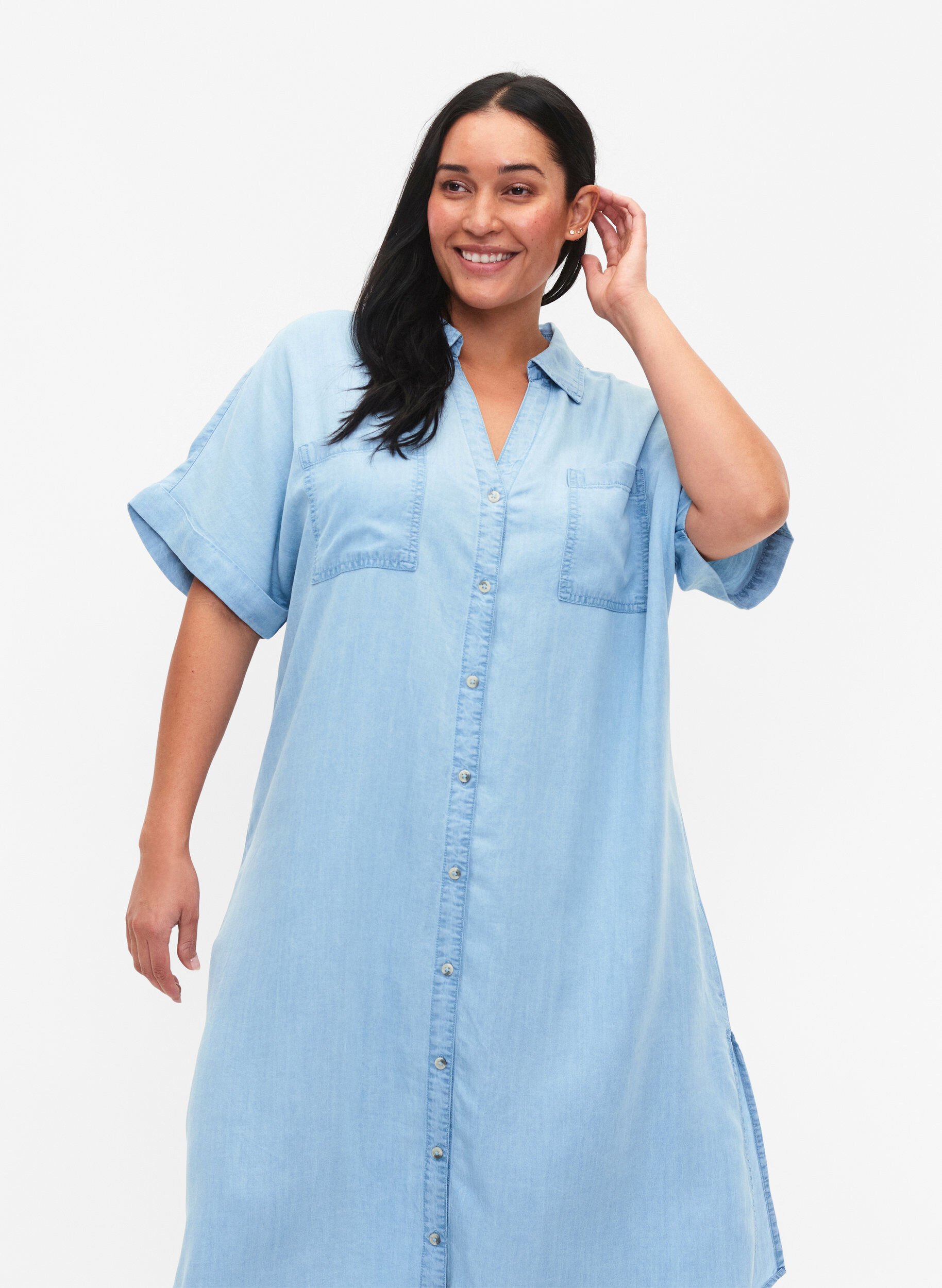 Zizzi Robes &agrave; manches courtes en lyocell (TENCEL&trade;), Light blue denim, Model image number 2