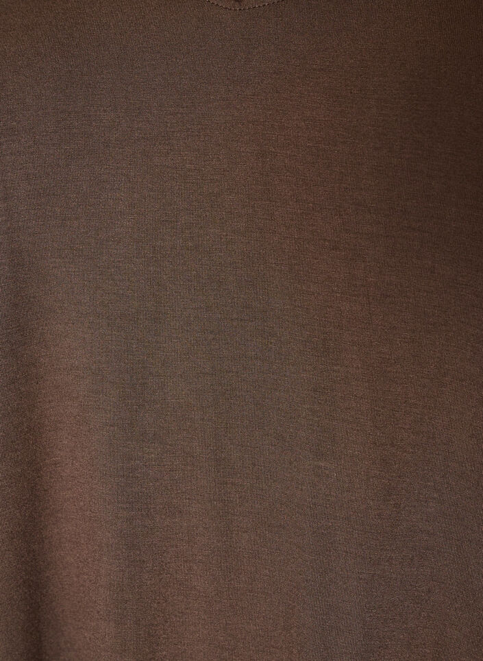 Basic T-Shirt aus Viskose mit V-Ausschnitt, Braun, Packshot image number 2