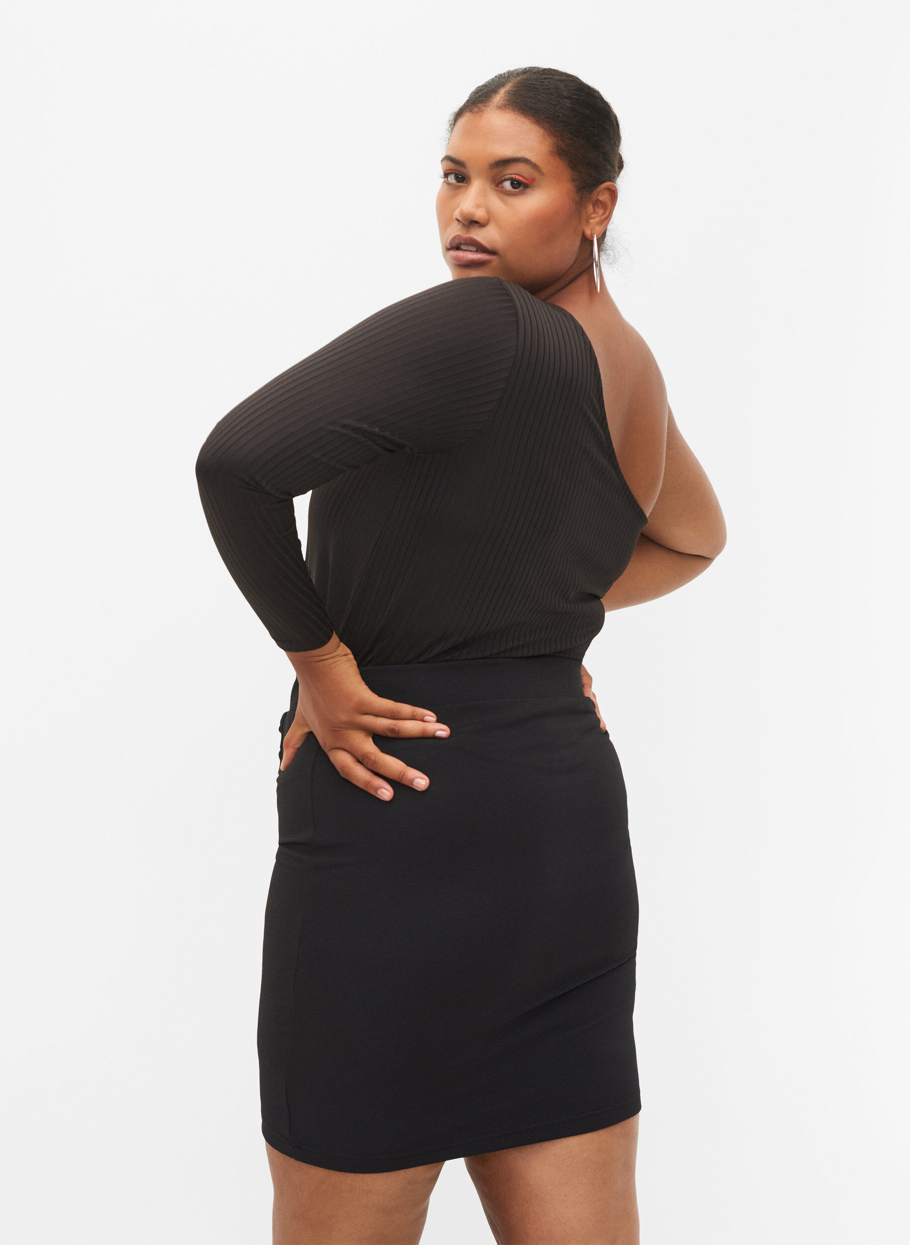 Zizzi Blouse &agrave; une &eacute;paule, Black, Model image number 1