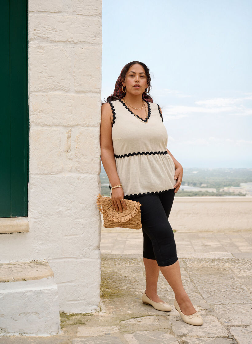 Amy Caprijeans mit hohem Taille und Super Slim Fit, Schwarz, Image image number 0