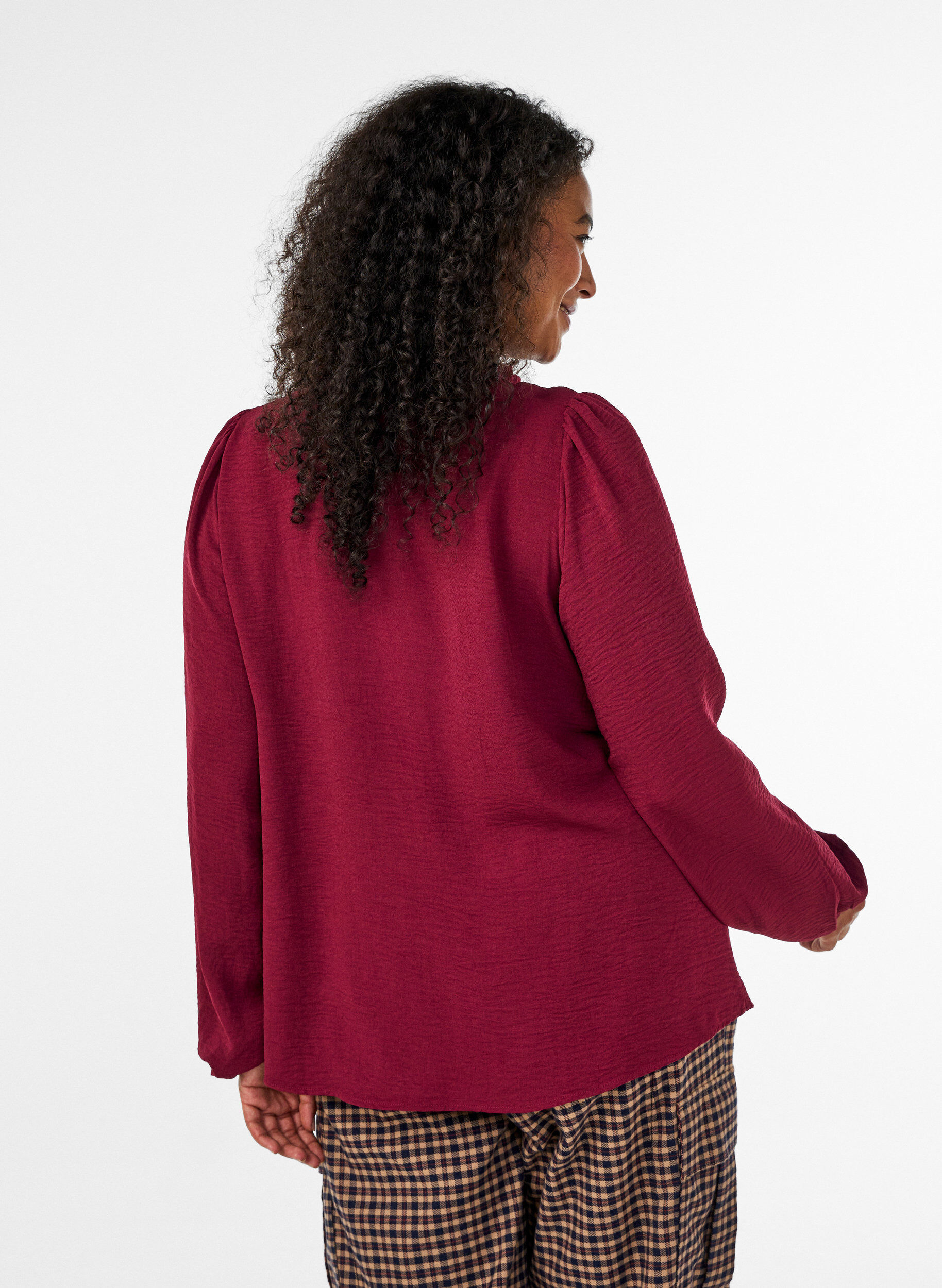 ZizziBlouse avec col en V et bande en crochet, Rouge, Model image number 2