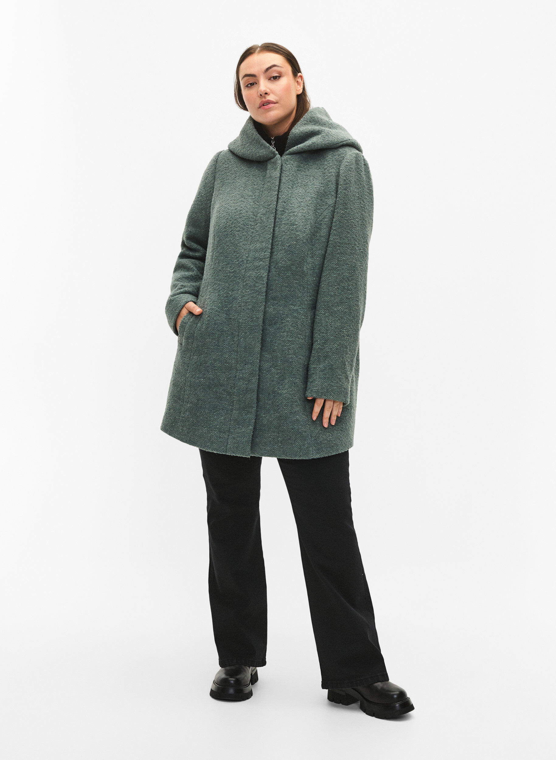 Zizzi Manteau boucl&eacute; en laine, Balsam Green Mel., Model image number 2