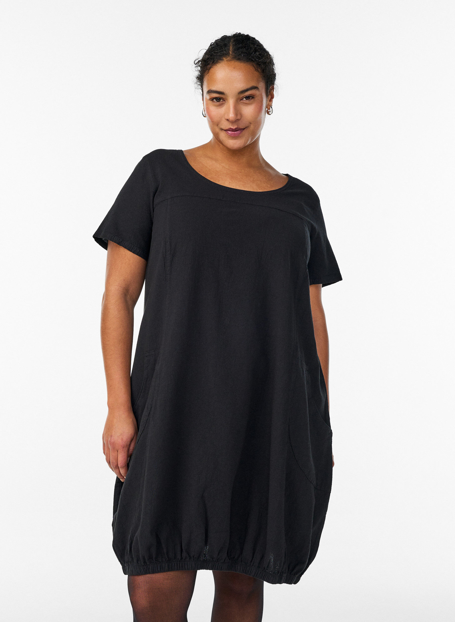 Robe en coton &agrave; manches courtes, Noir, Model