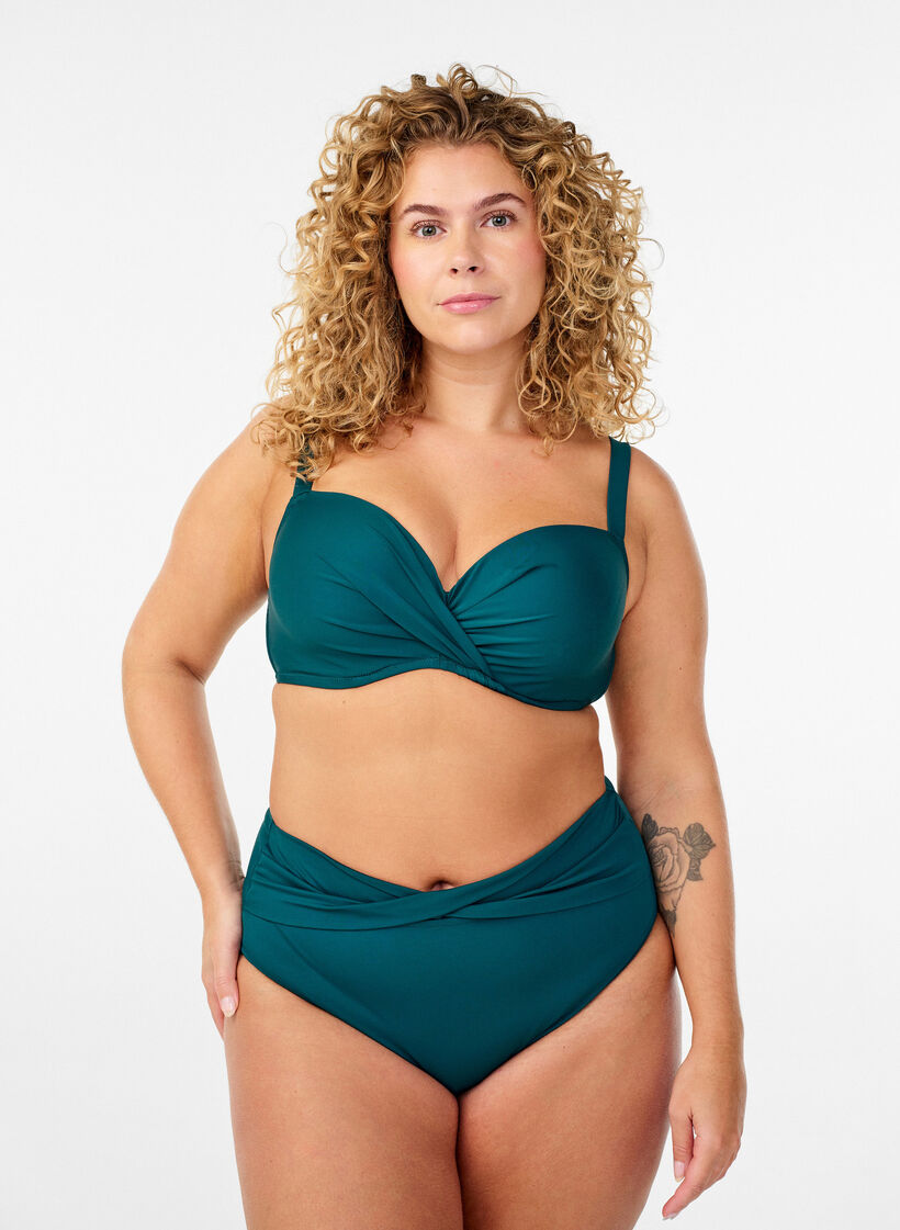 Haut de bikini avec armatures et drapé, Vert, Model image number 1