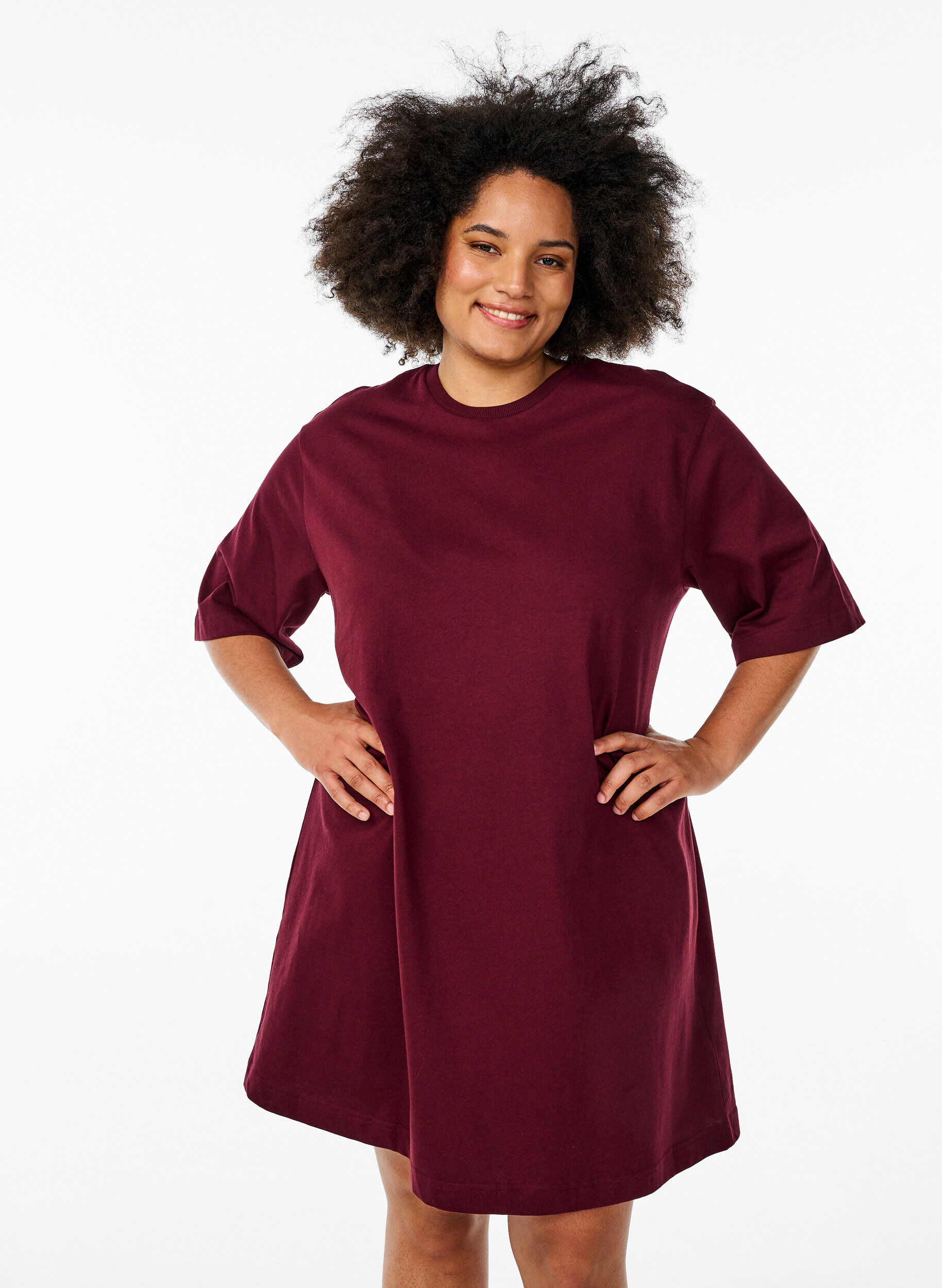 Zizzi Robe t-shirt en coton jusqu'aux genoux, Bordeaux, Model image number 1