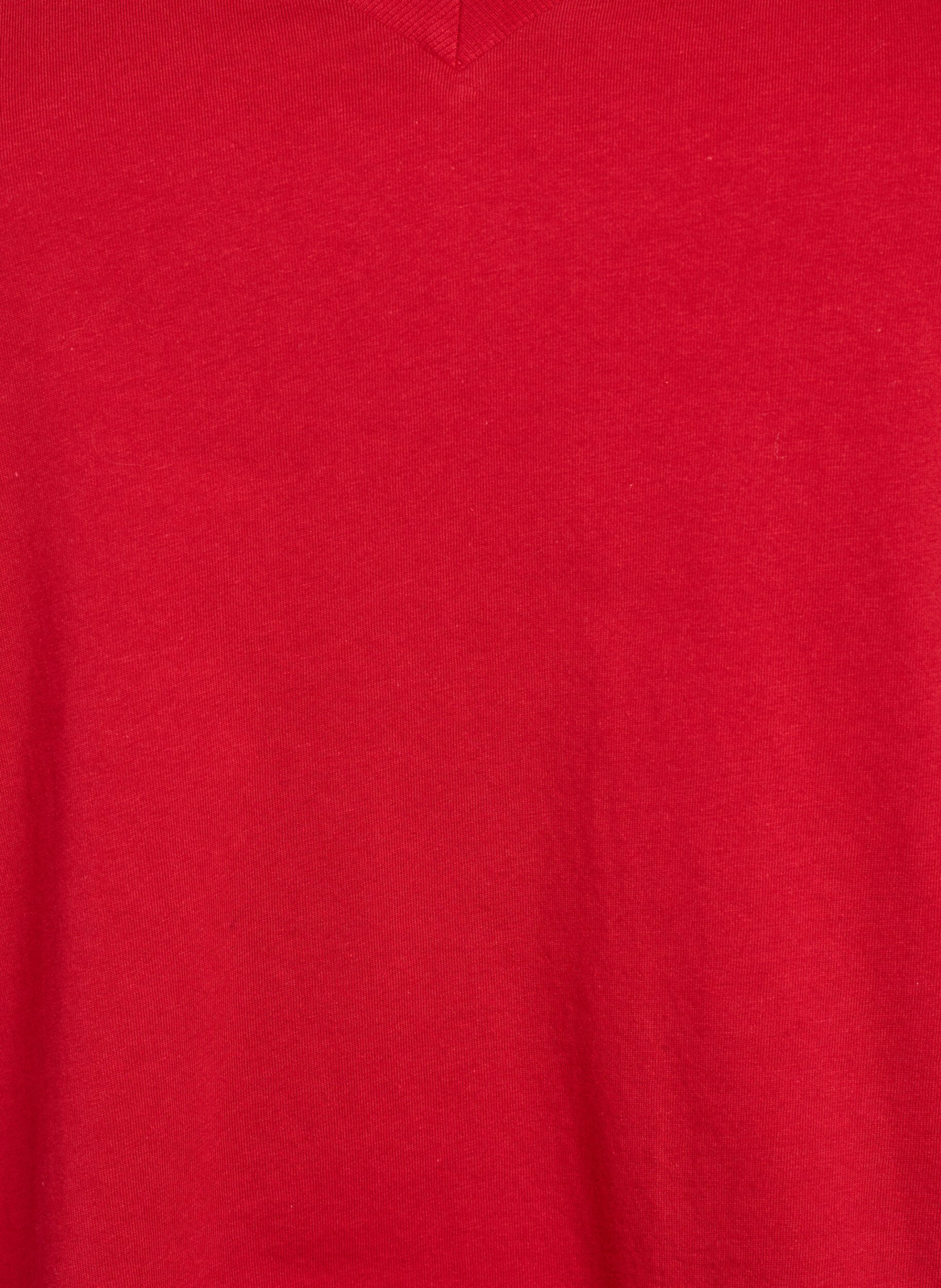Zizzi T-shirt en coton simple avec encolure en V, Rouge, Packshot image number 2