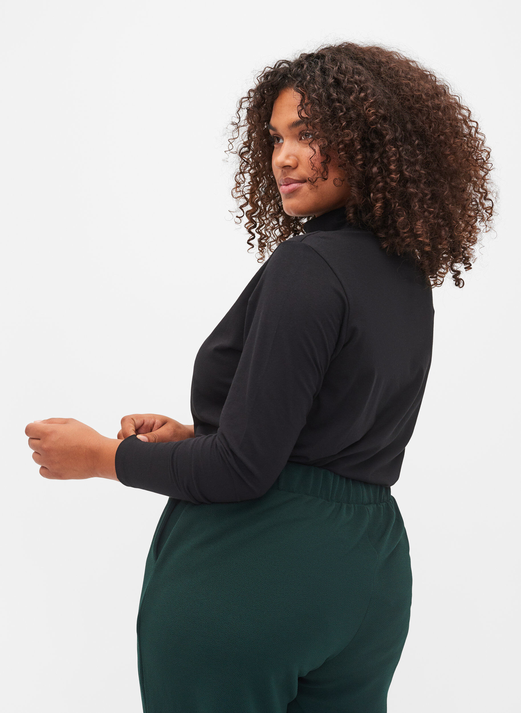Zizzi Lang&auml;rmelige Baumwollbluse mit Rollkragen, Solid Black, Model image number 1