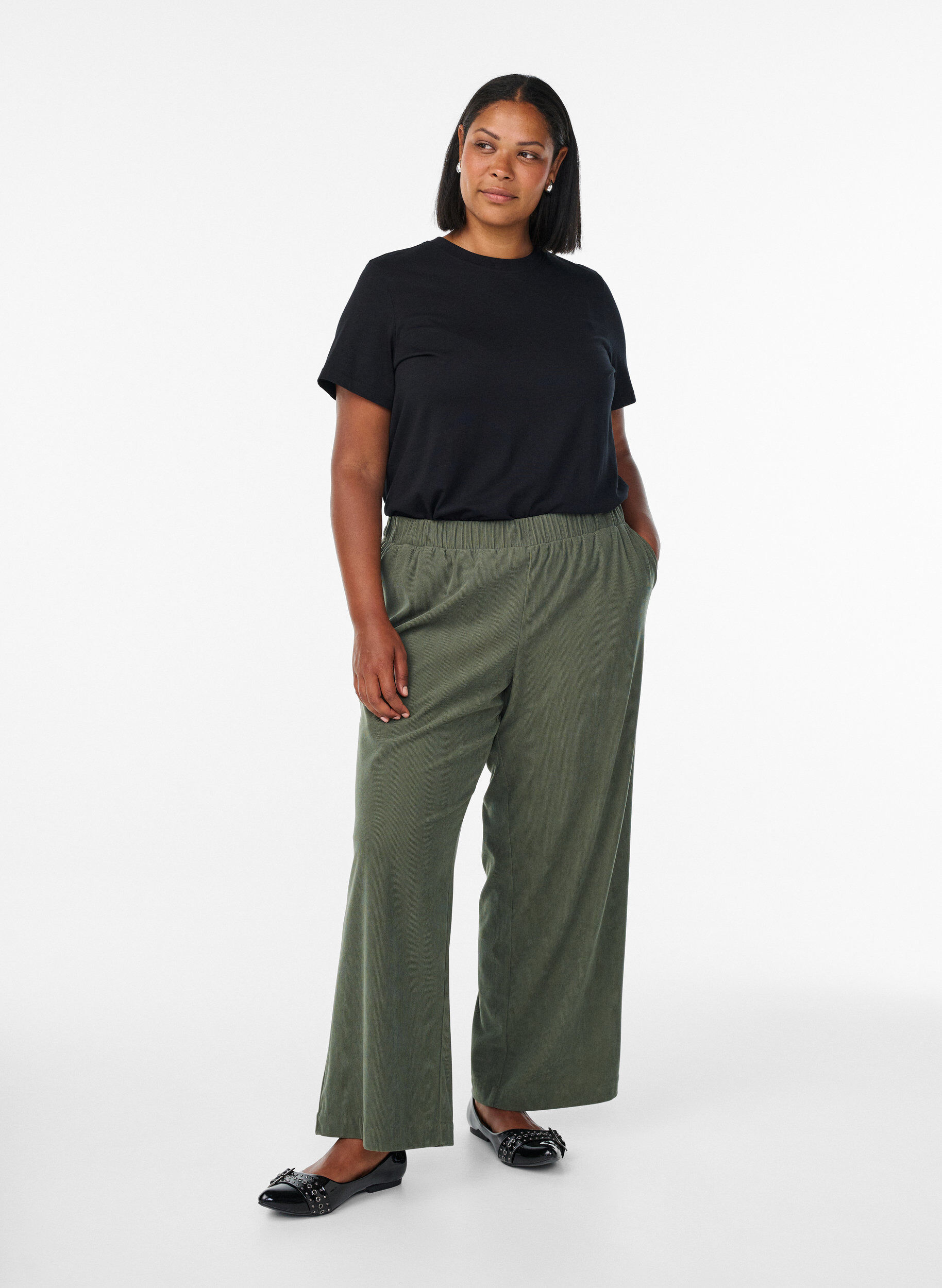 Zizzi Pantalon ample en velours, Vert, Model image number 0