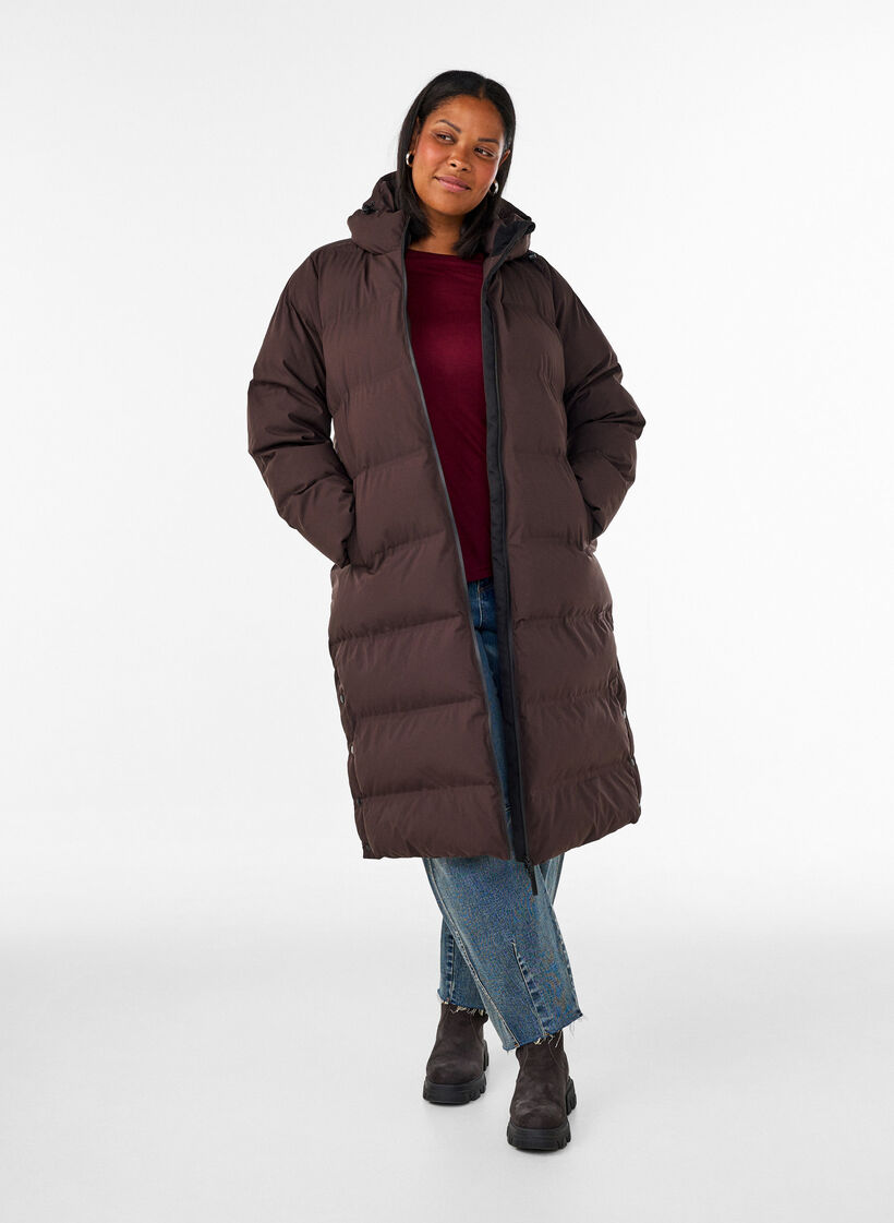 Langer Winter-Steppmantel mit Kapuze, Braun, Model image number 1