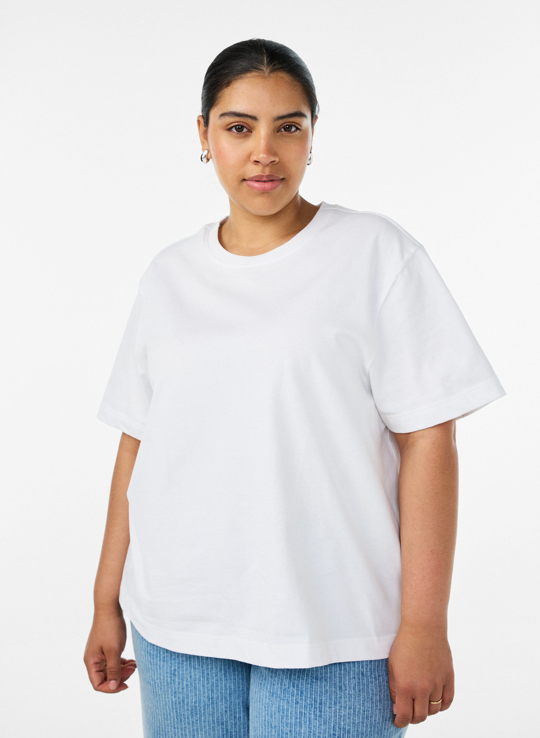 Kastiges T-Shirt aus Baumwolle, Wei&szlig;, Model