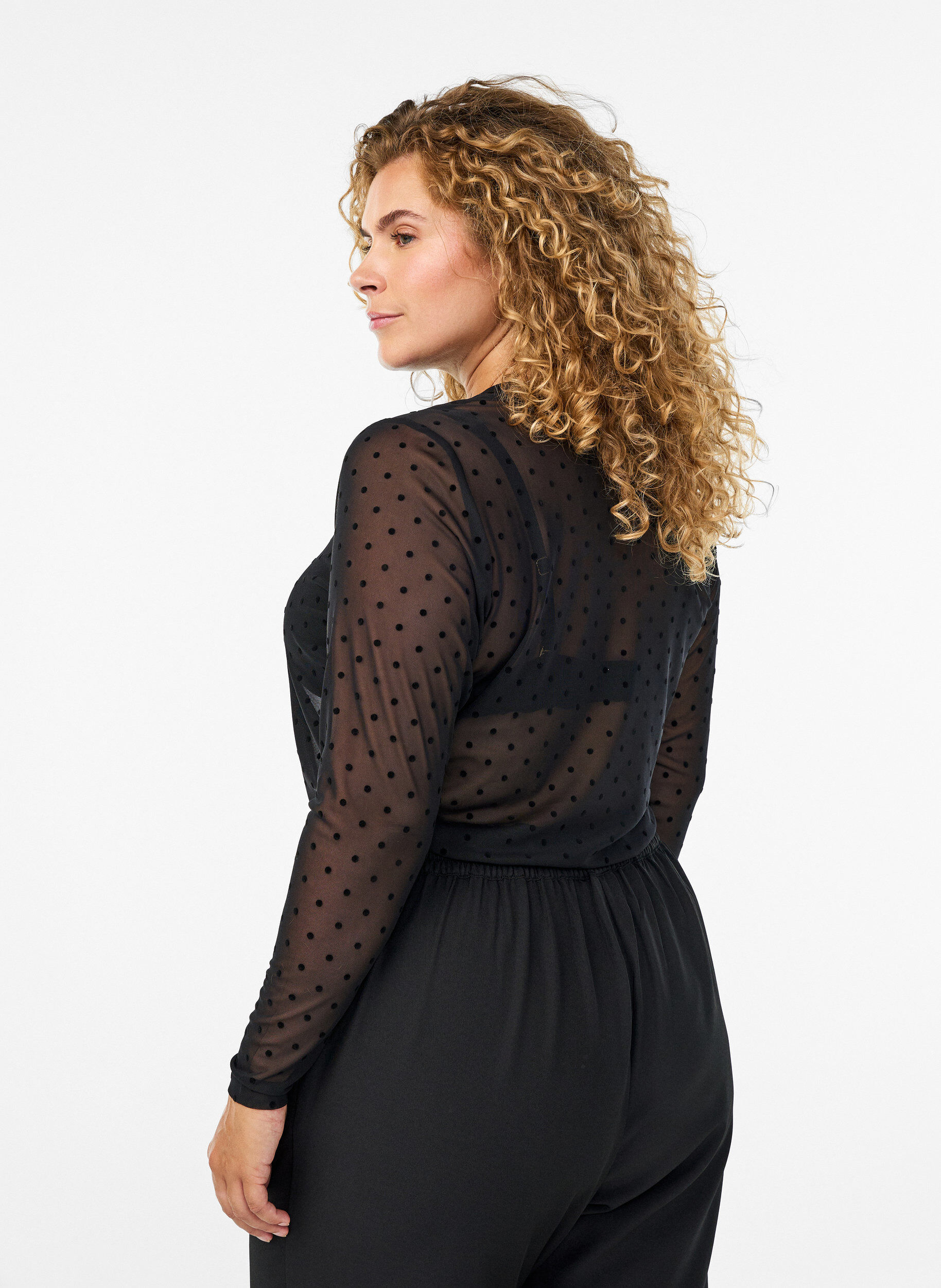 Zizzi Blouse en maille &agrave; pois, Noir, Model image number 2