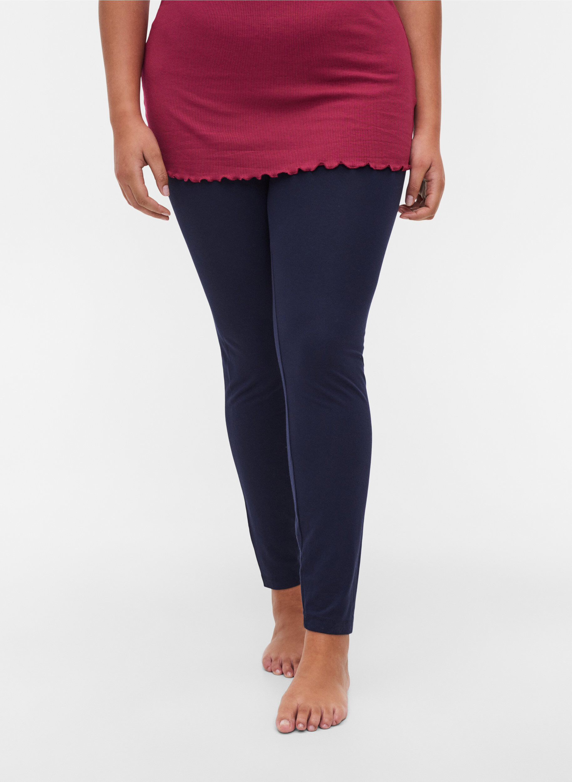 Zizzi Long legging basique, Night Sky, Model image number 2