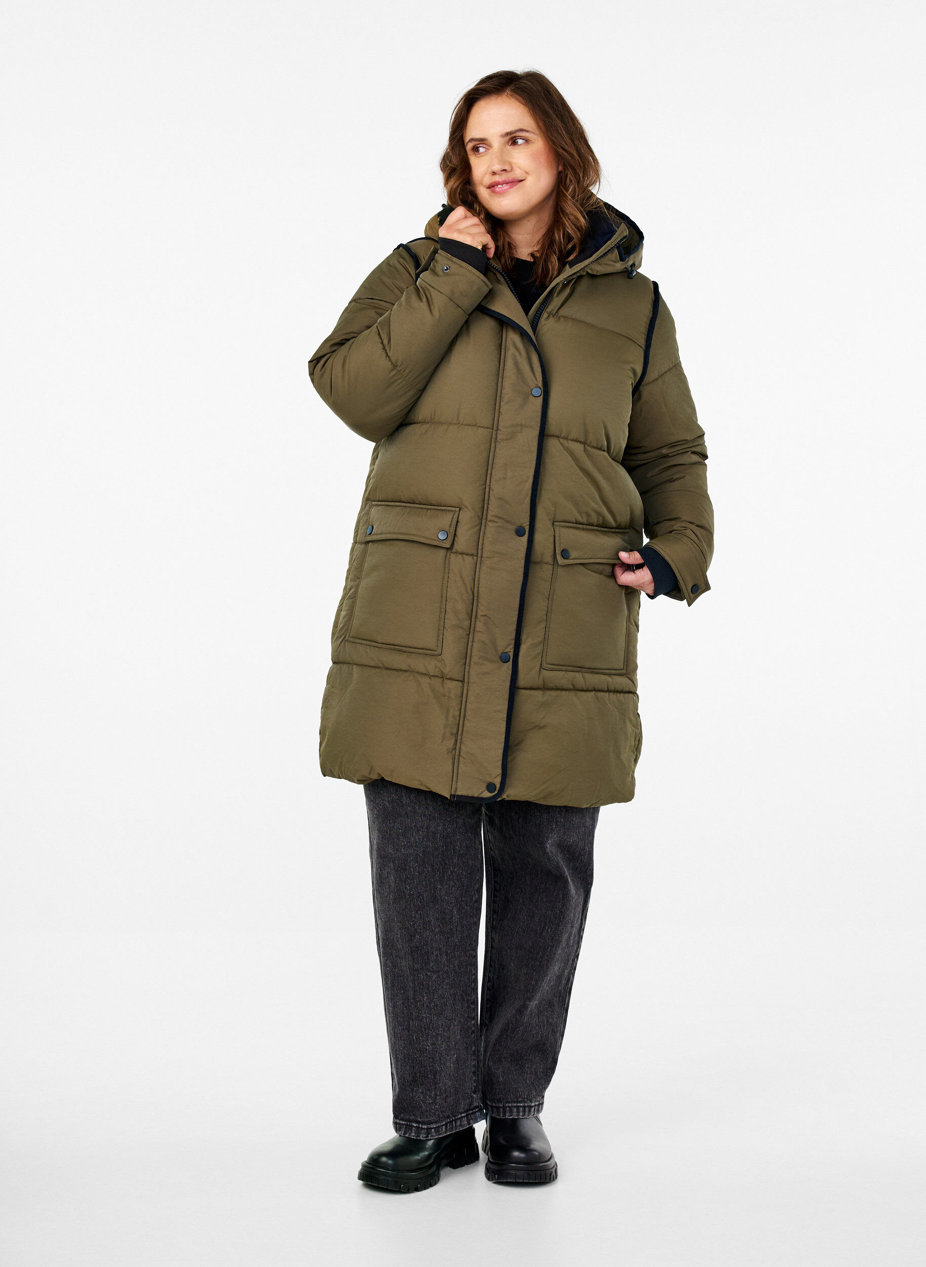 Zizzi Steppjacke mit Kapuze und Kontrastdetails, Gr&uuml;n, Model image number 1