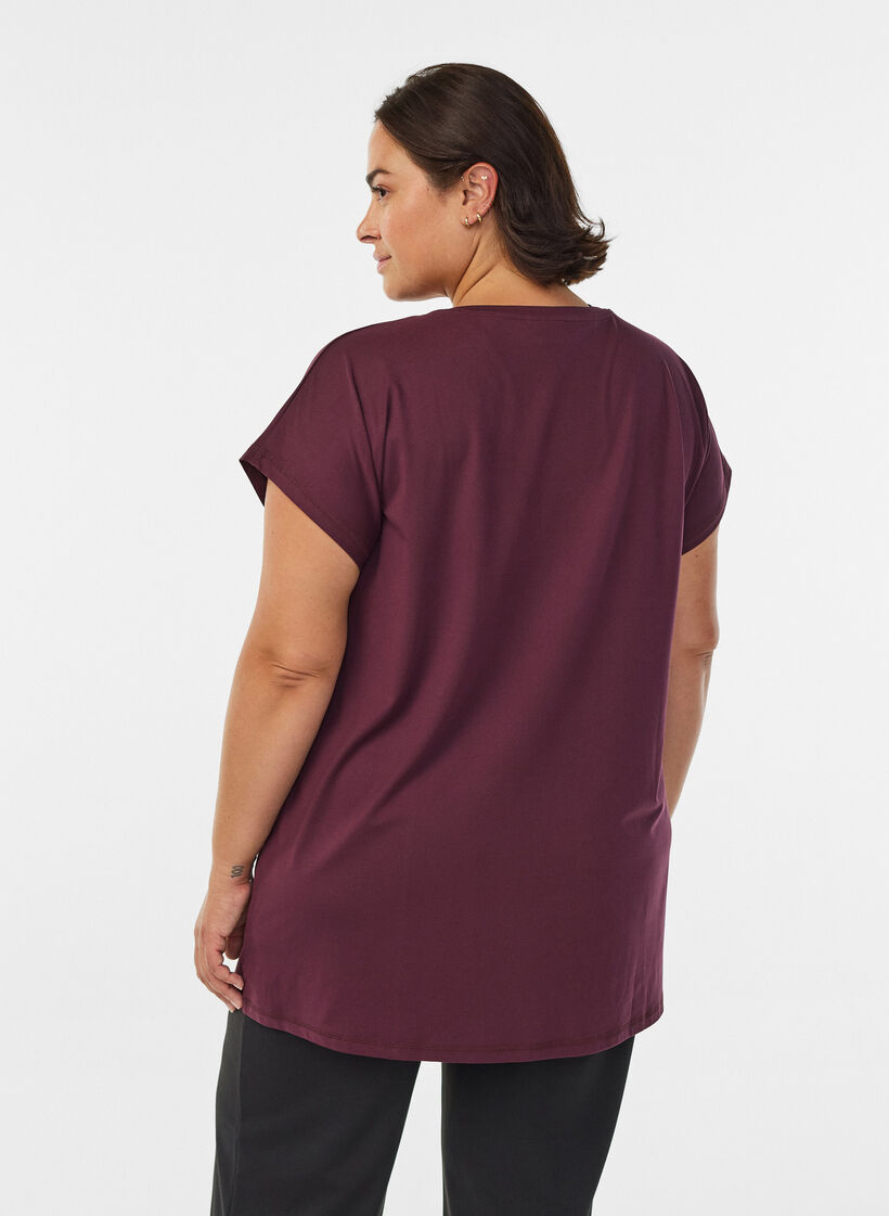T-shirt long de sport, Bordeaux, Model image number 2