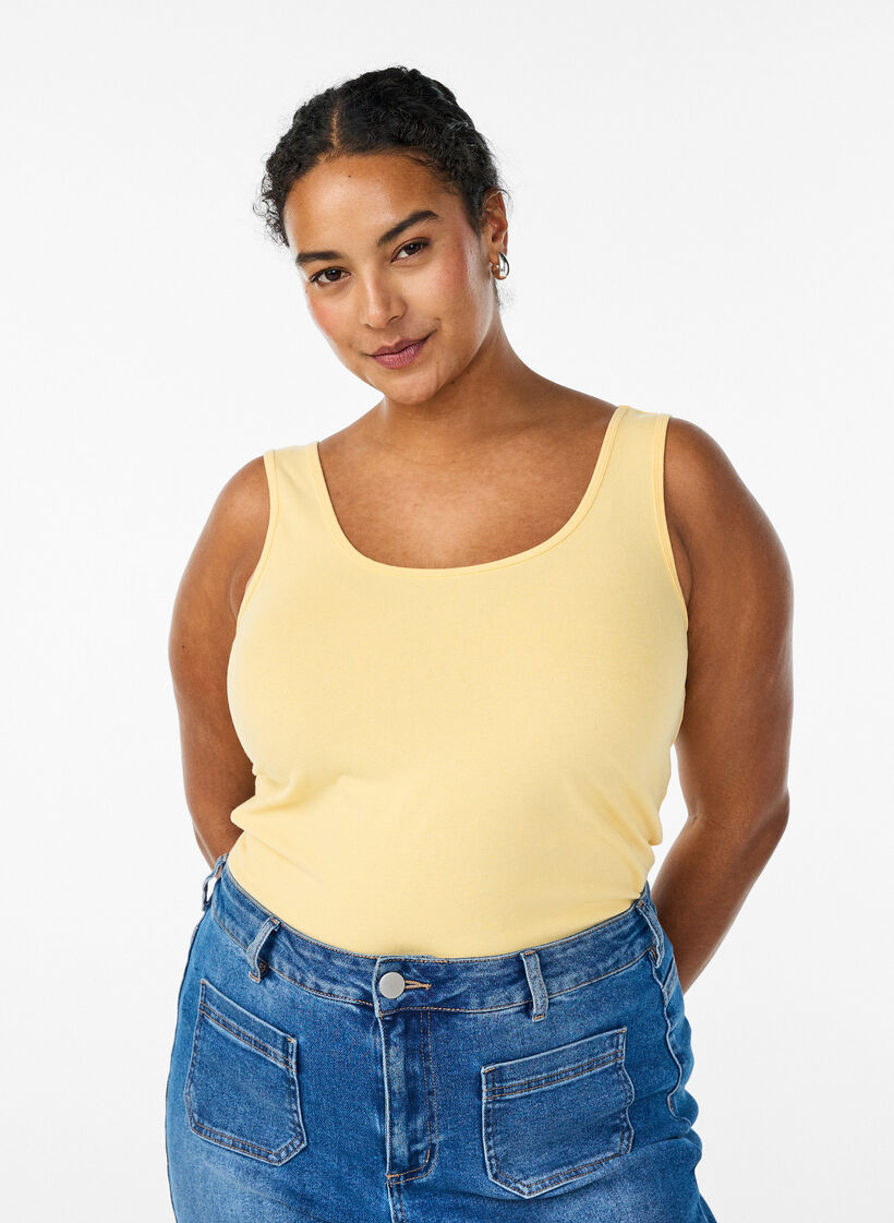 Haut basic uni en coton, Jaune clair, Model image number 0
