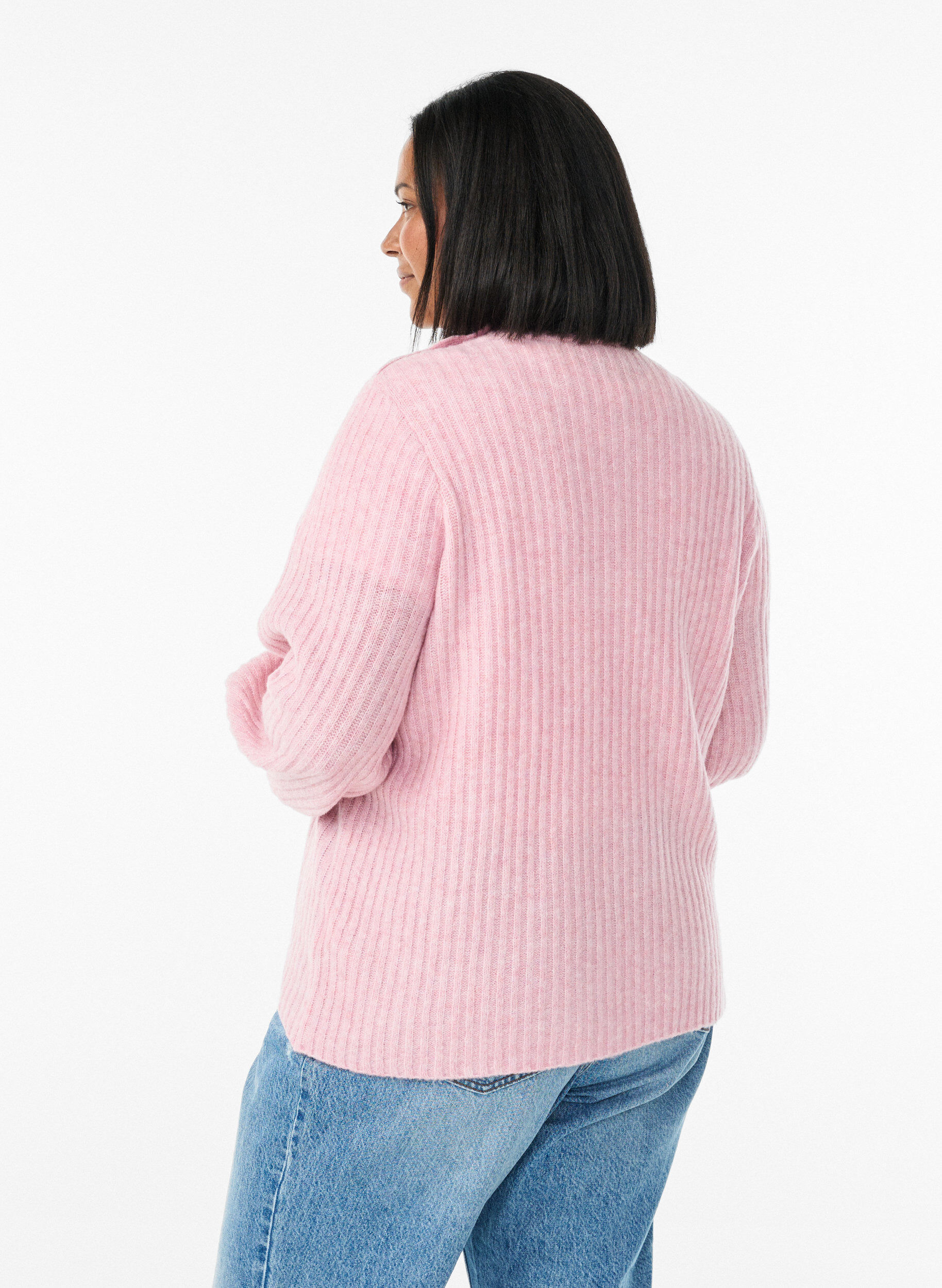 ZizziPull c&ocirc;tel&eacute; &agrave; manches bouffantes et boutons, Rose poudr&eacute;e, Model image number 2