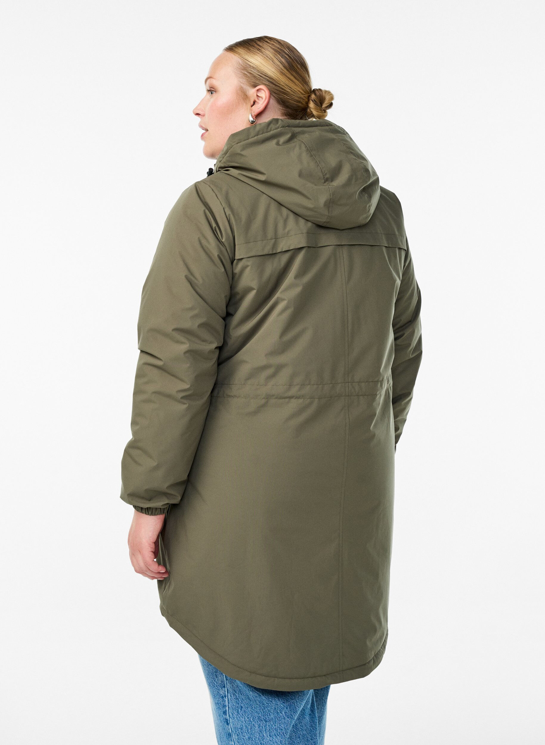 Zizzi Parka matelass&eacute;e l&eacute;g&egrave;re &agrave; capuche, Vert fonc&eacute;, Model image number 2
