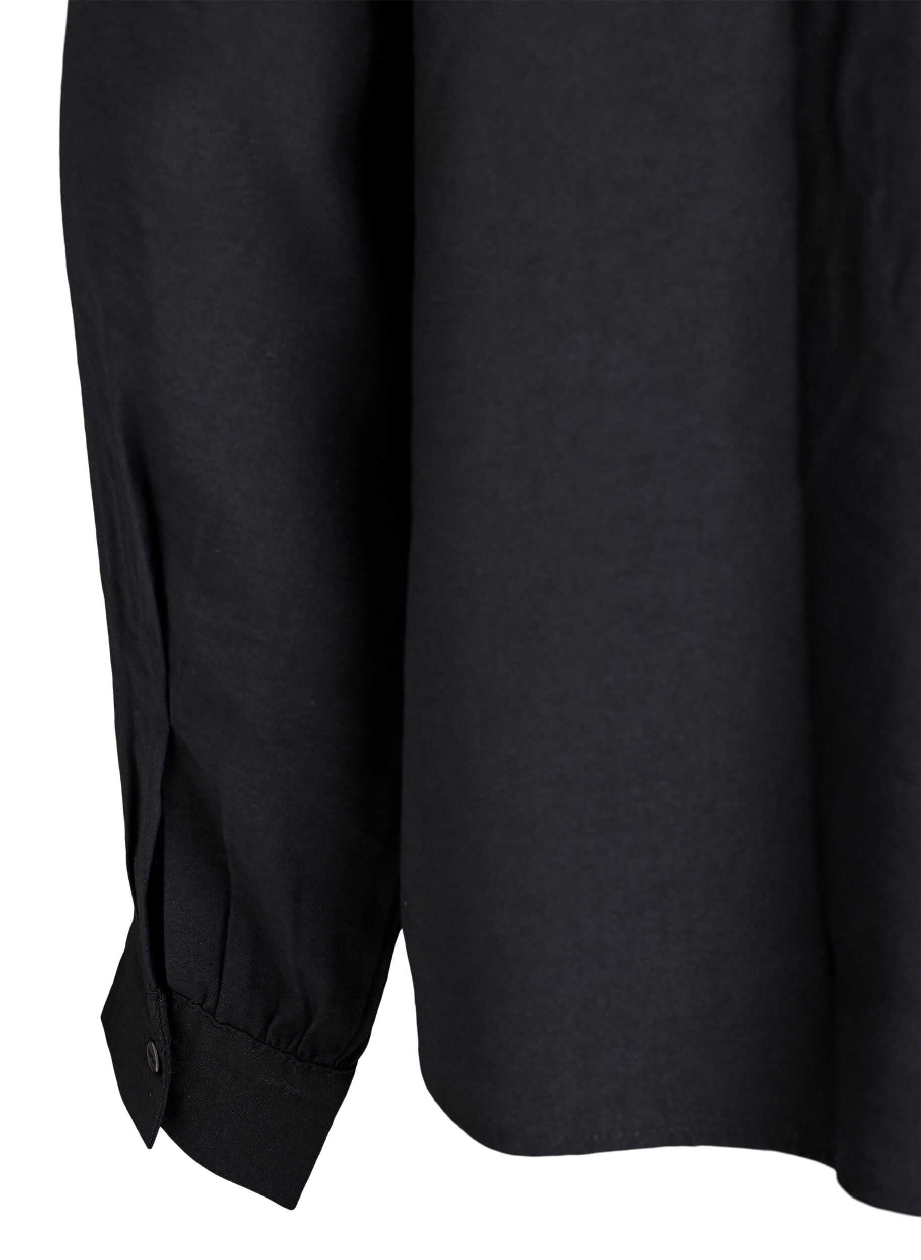 Zizzi Hemdbluse mit Knopfdetail am R&uuml;cken, Schwarz, Packshot image number 3