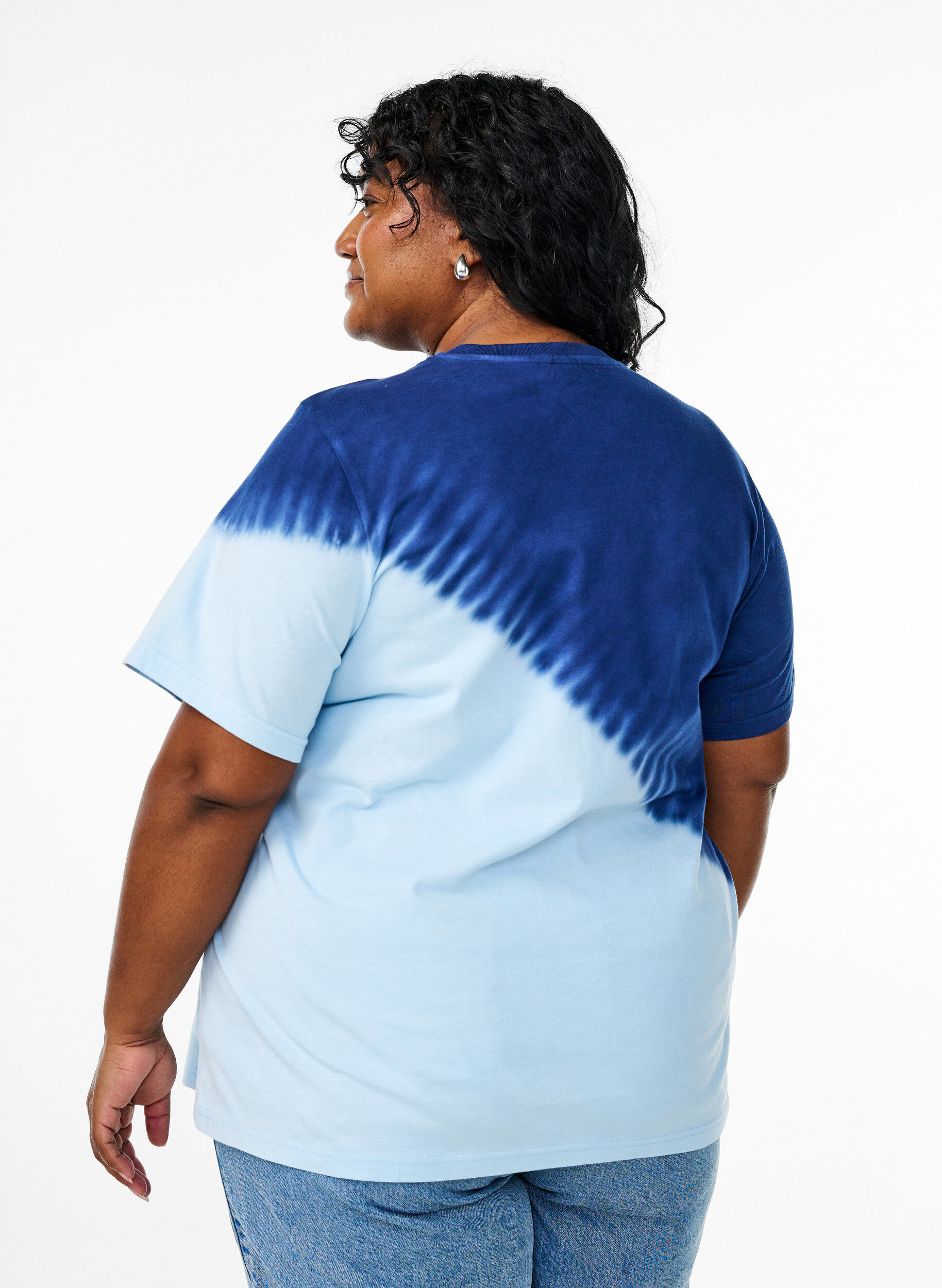 Zizzi T-shirt dip-dye en coton biologique, Bleu, Model image number 2