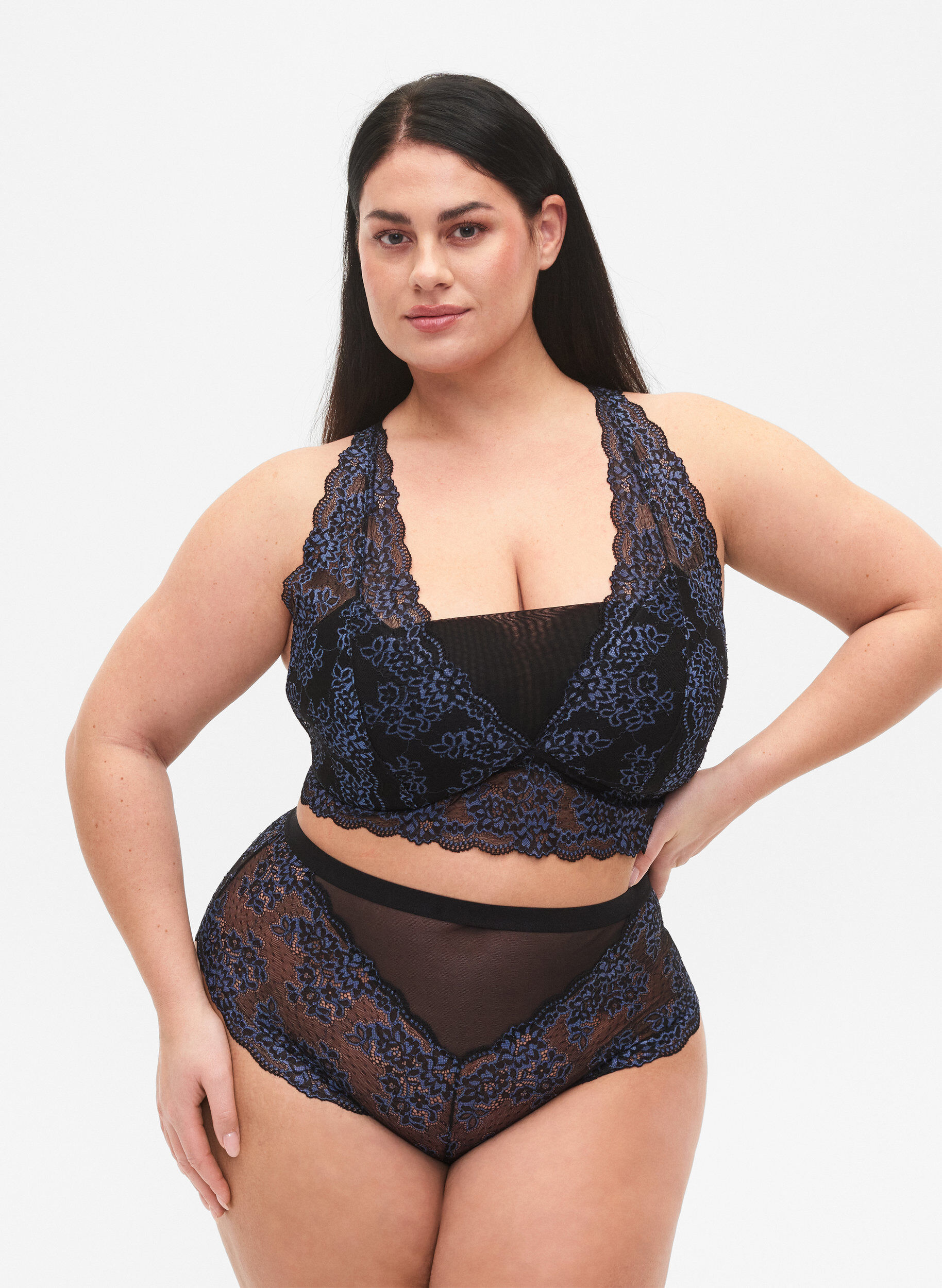 Zizzi Slip mit Spitze und hoher Taille, Black w. blue lace, Model image number 0