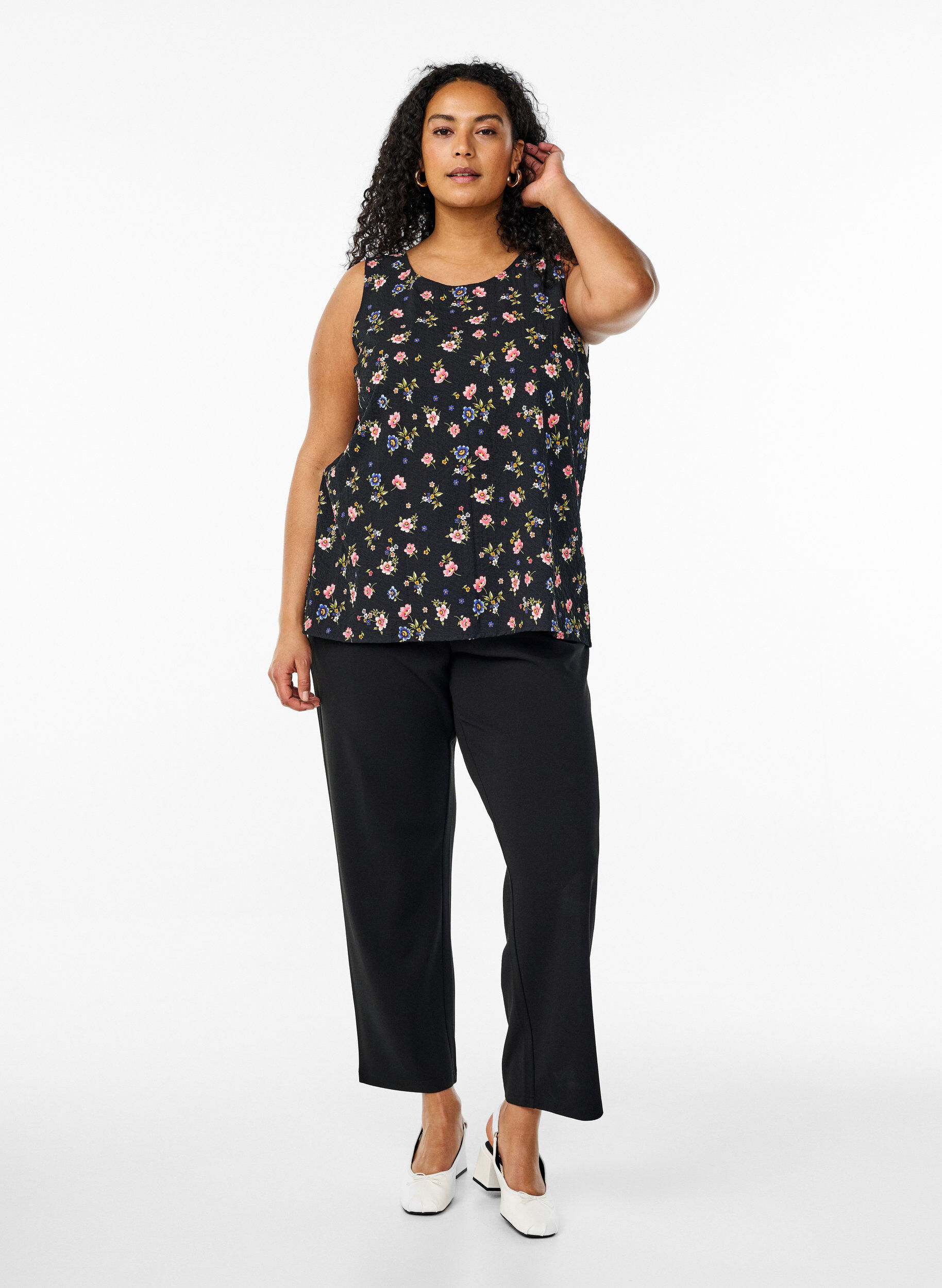 Zizzi FLASH - Haut sans manches et textur&eacute;, Noir, Model image number 1