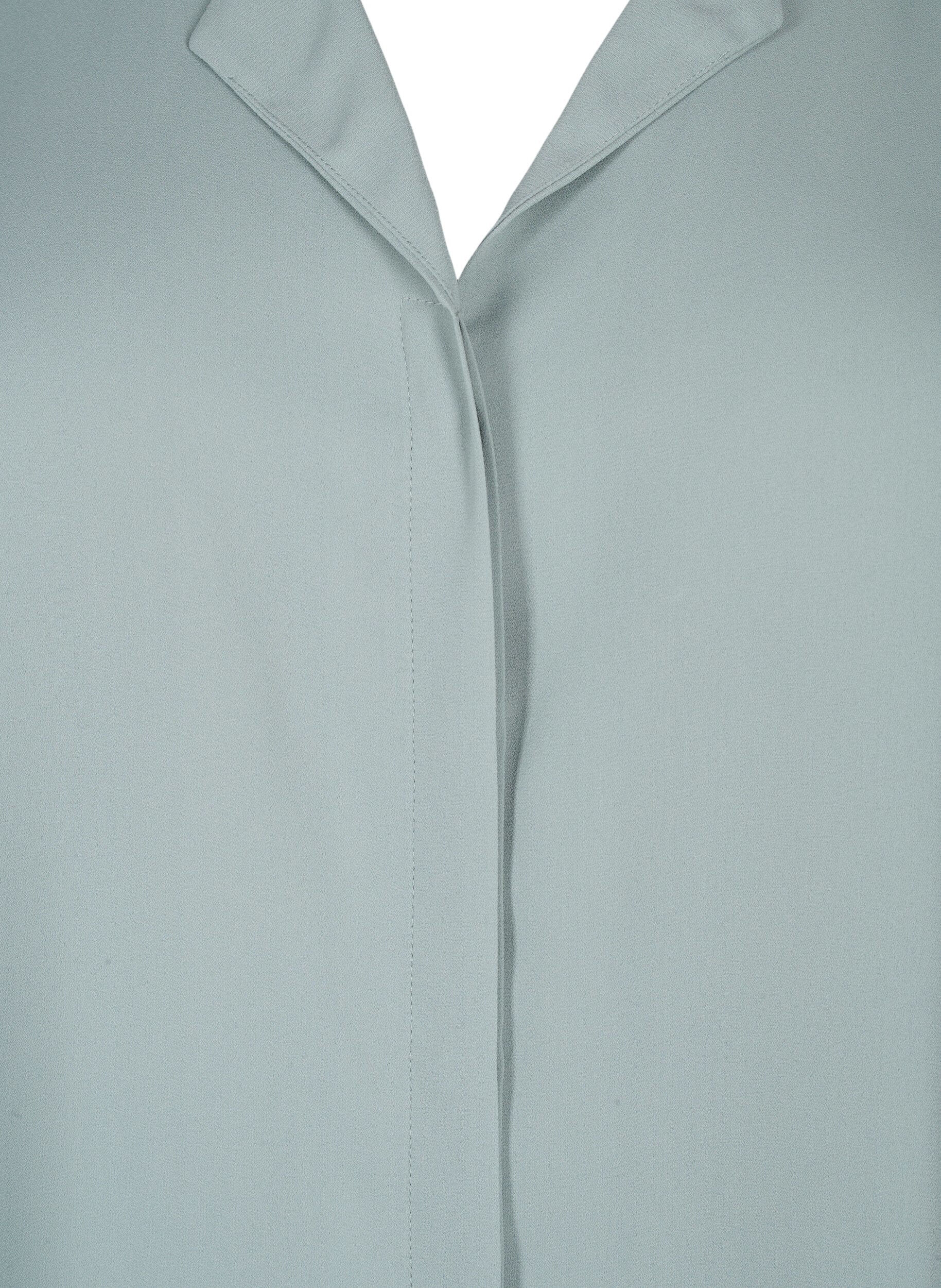 Zizzi Chemise de couleur unie avec col en V, Chinois Green, Packshot image number 2