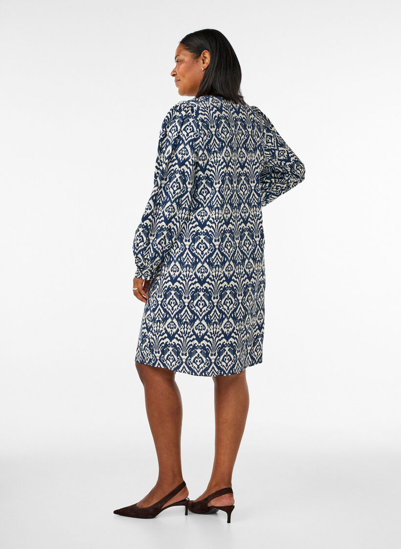 Robe imprim&eacute;e en viscose &agrave; manches longues, Bleu, Model image number 2