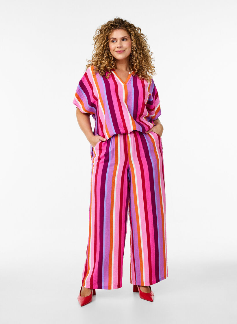 Chemisier en viscose rayé à manches courtes, Rose, Model image number 1