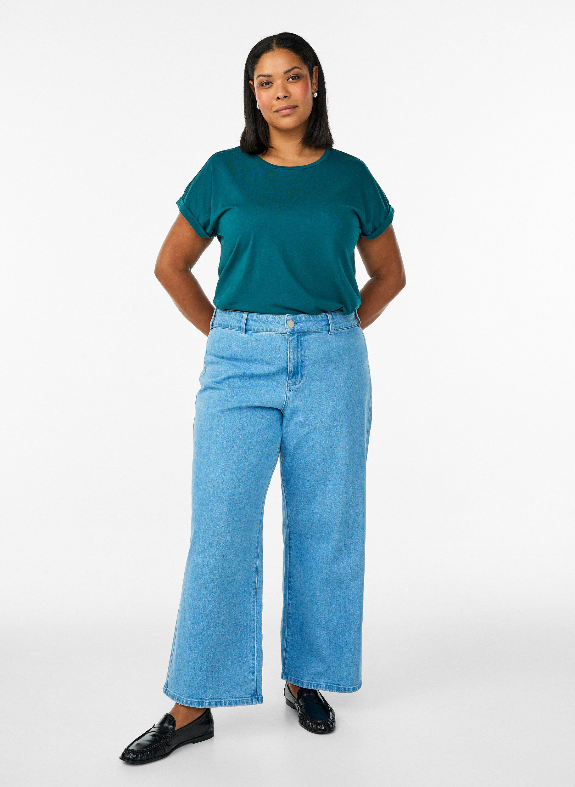 Zizzi Kurz&auml;rmeliges T-Shirt aus einer Baumwollmischung, Gr&uuml;n, Model image number 1