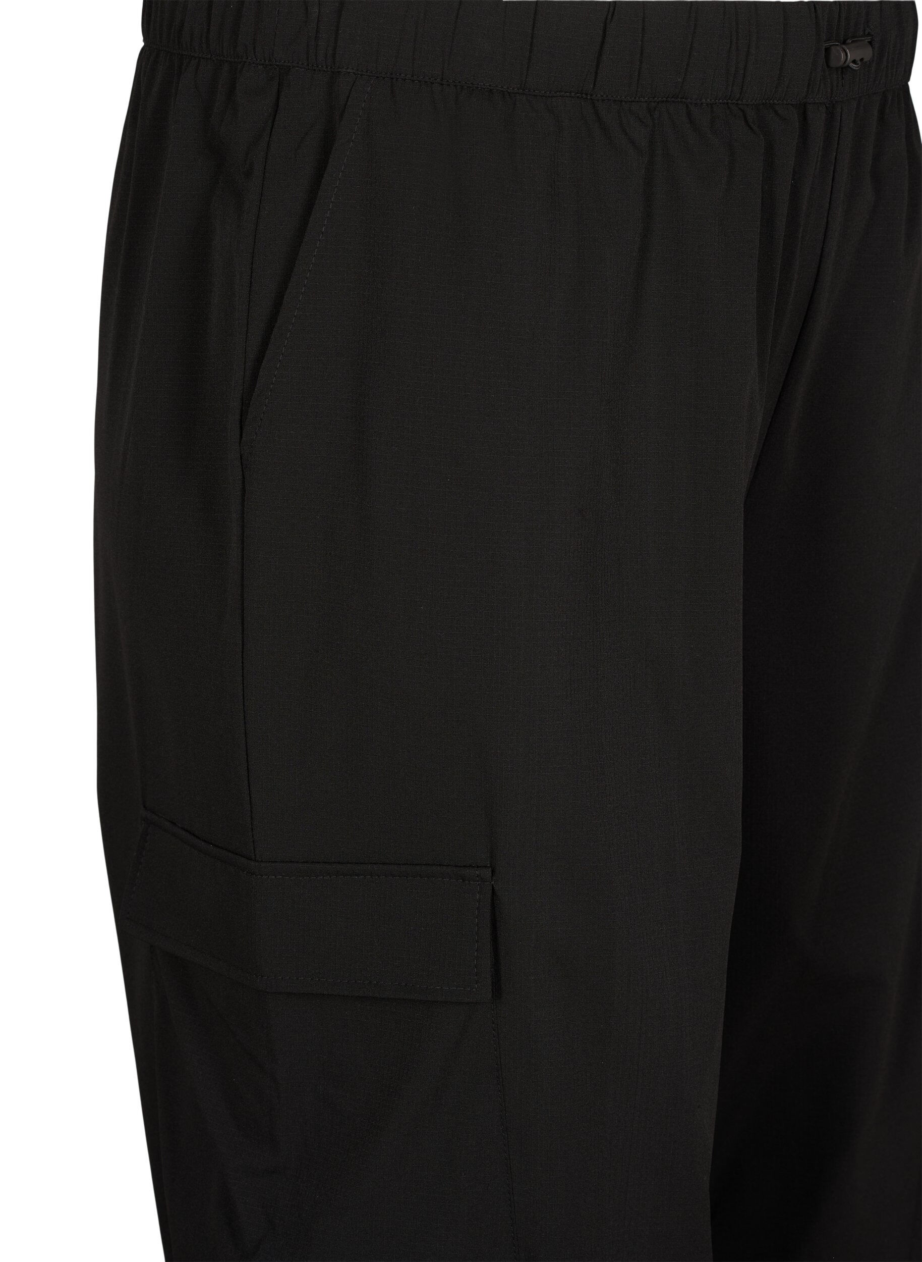 Zizzi Pantalon de jogging avec poches cargo, Noir, Packshot image number 3