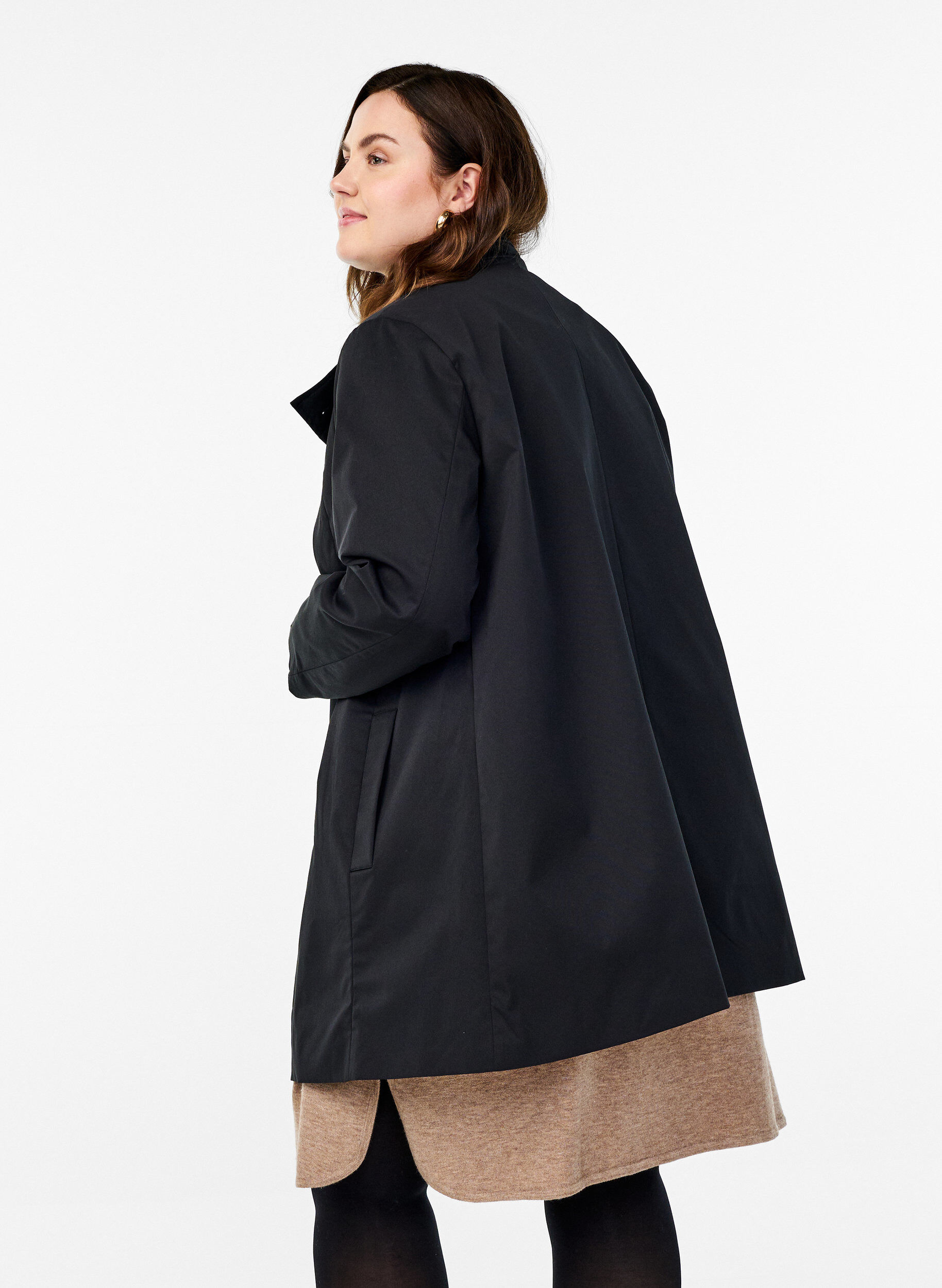 ZizziFr&uuml;hlingsjacke aus wasserabweisendem Material mit A-Linie, Schwarz, Model image number 2