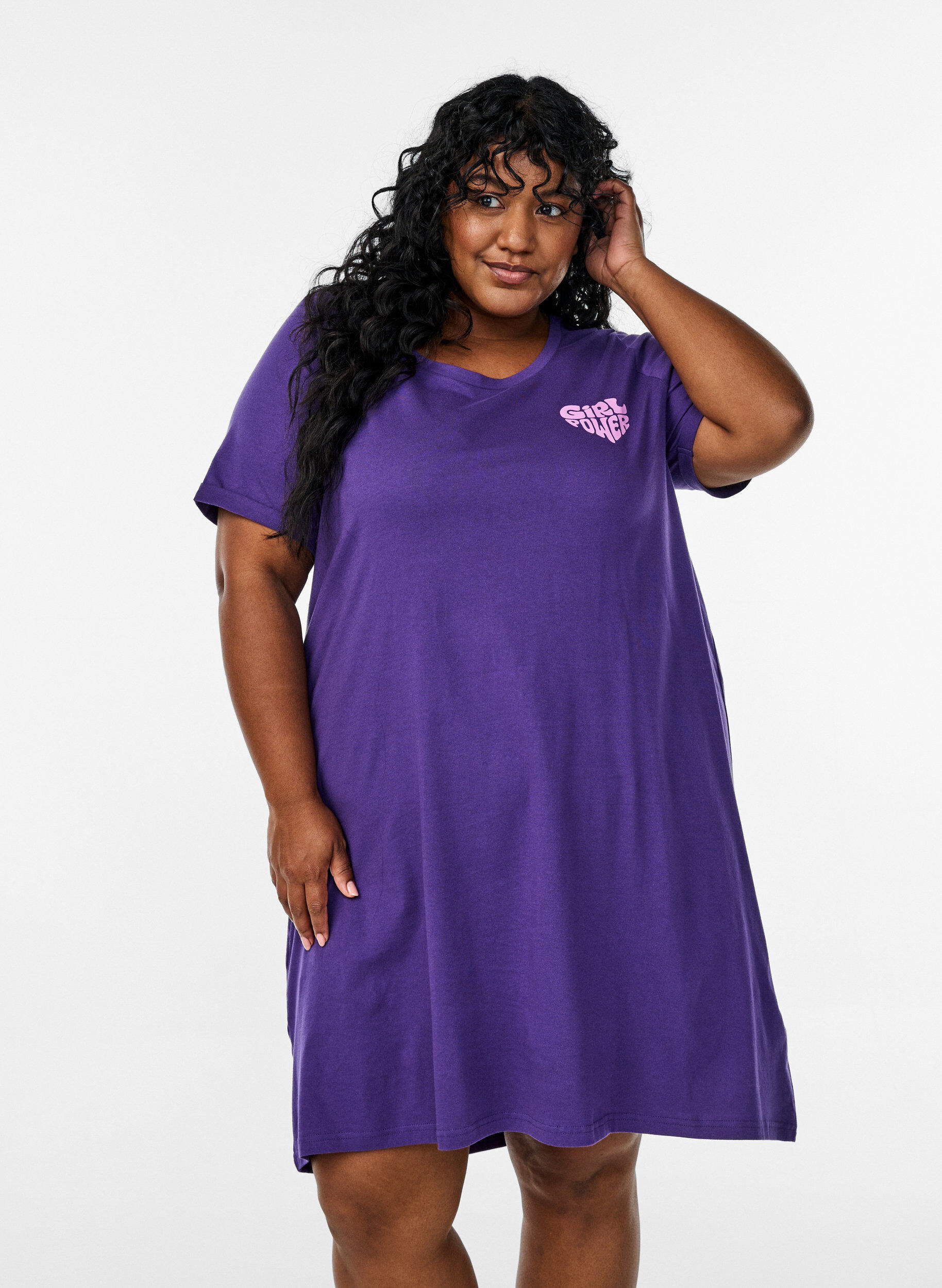 ZizziKurz&auml;rmeliges Nachthemd aus Bio-Baumwolle, Lila, Model image number 0