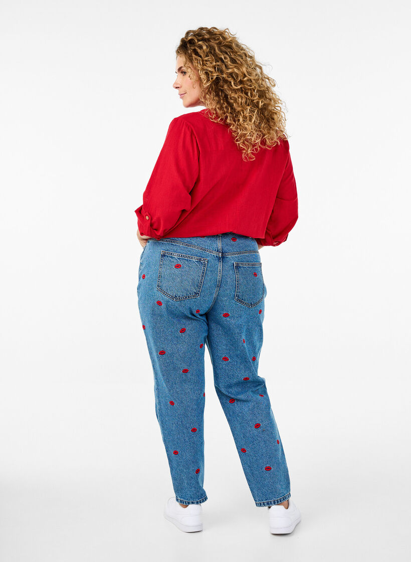 Mille Mom Fit Jeans mit Stickerei, Blau, Model image number 1