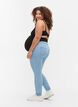 Pantalon de grossesse à poches arrière, Bleu Clair, Model image number 1