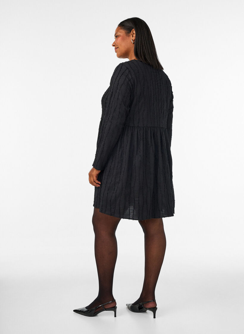 Kurzes Jerseykleid mit welligem Strukturmuster, Schwarz, Model image number 2