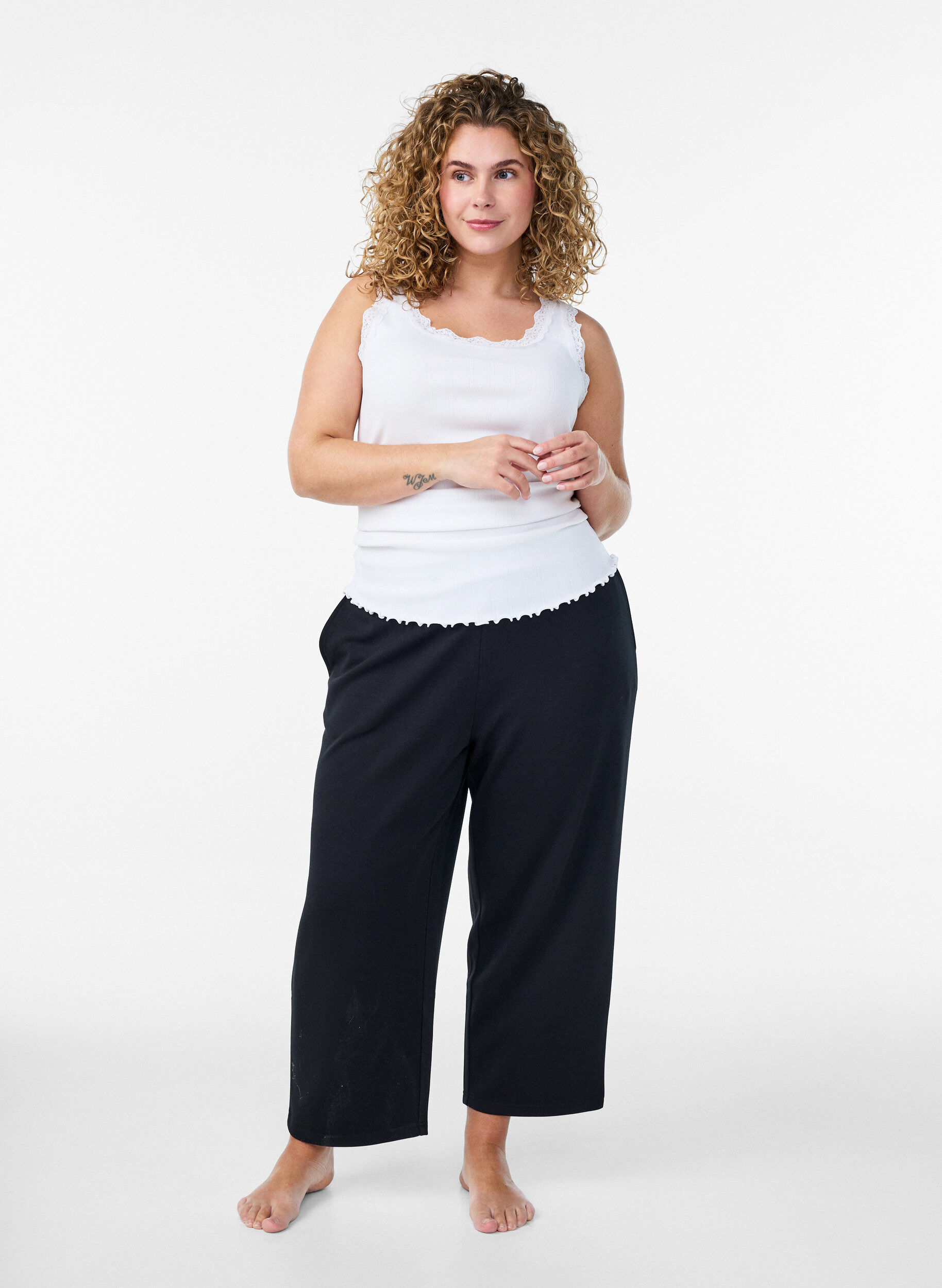 Zizzi Tanktop mit Spitzen und Lochstickerei, Wei&szlig;, Model image number 1