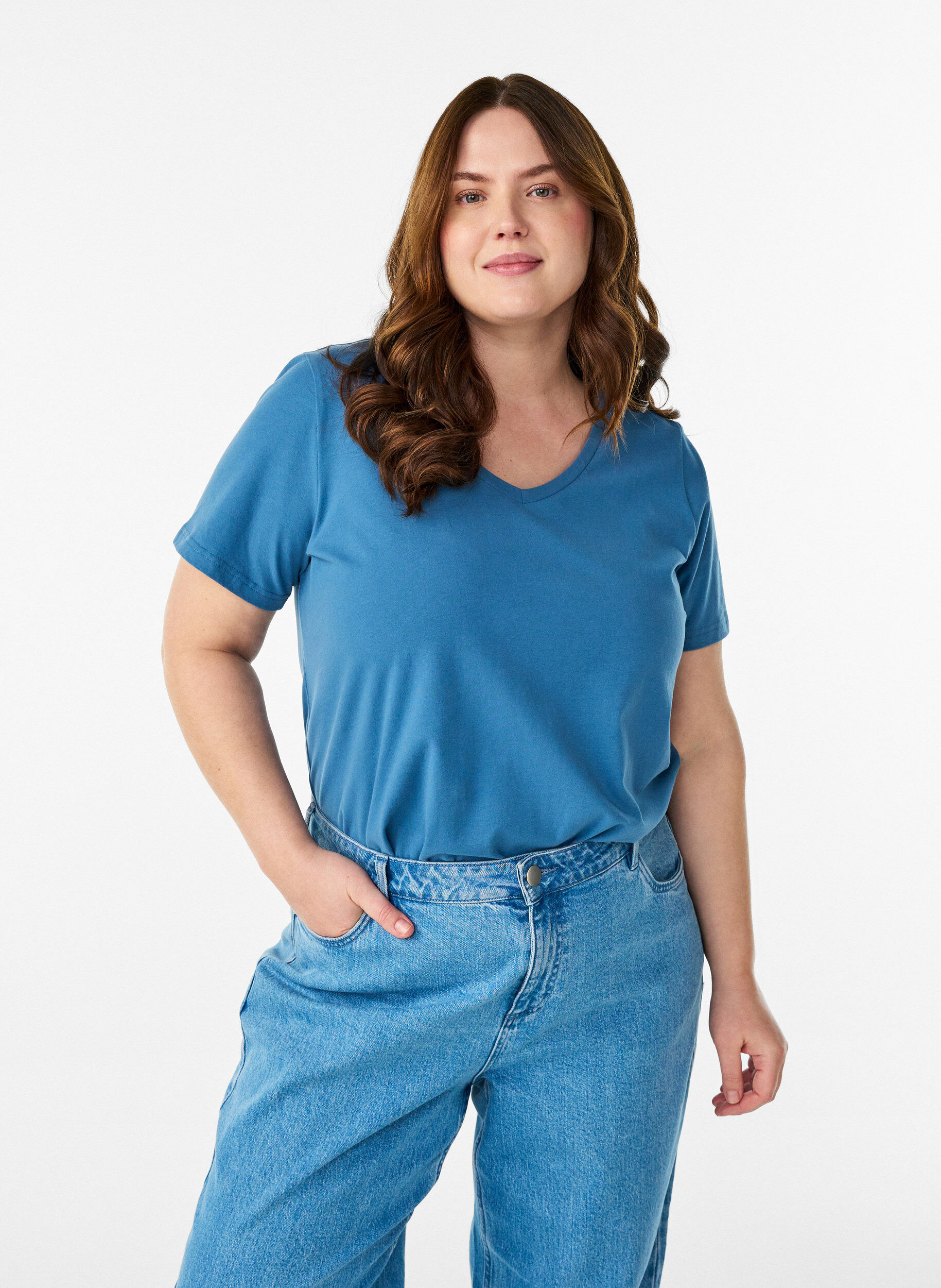 T-shirt Basic uni en coton, Gris bleut&eacute;, Model