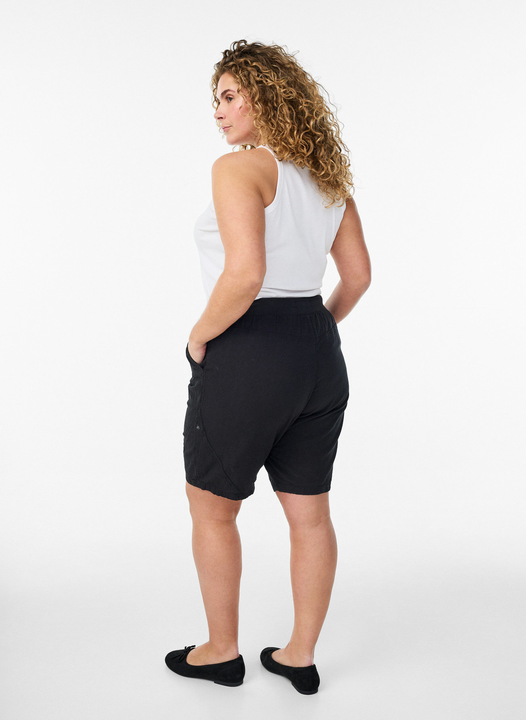ZizziShort en coton ample avec poches, Noir, Model image number 2