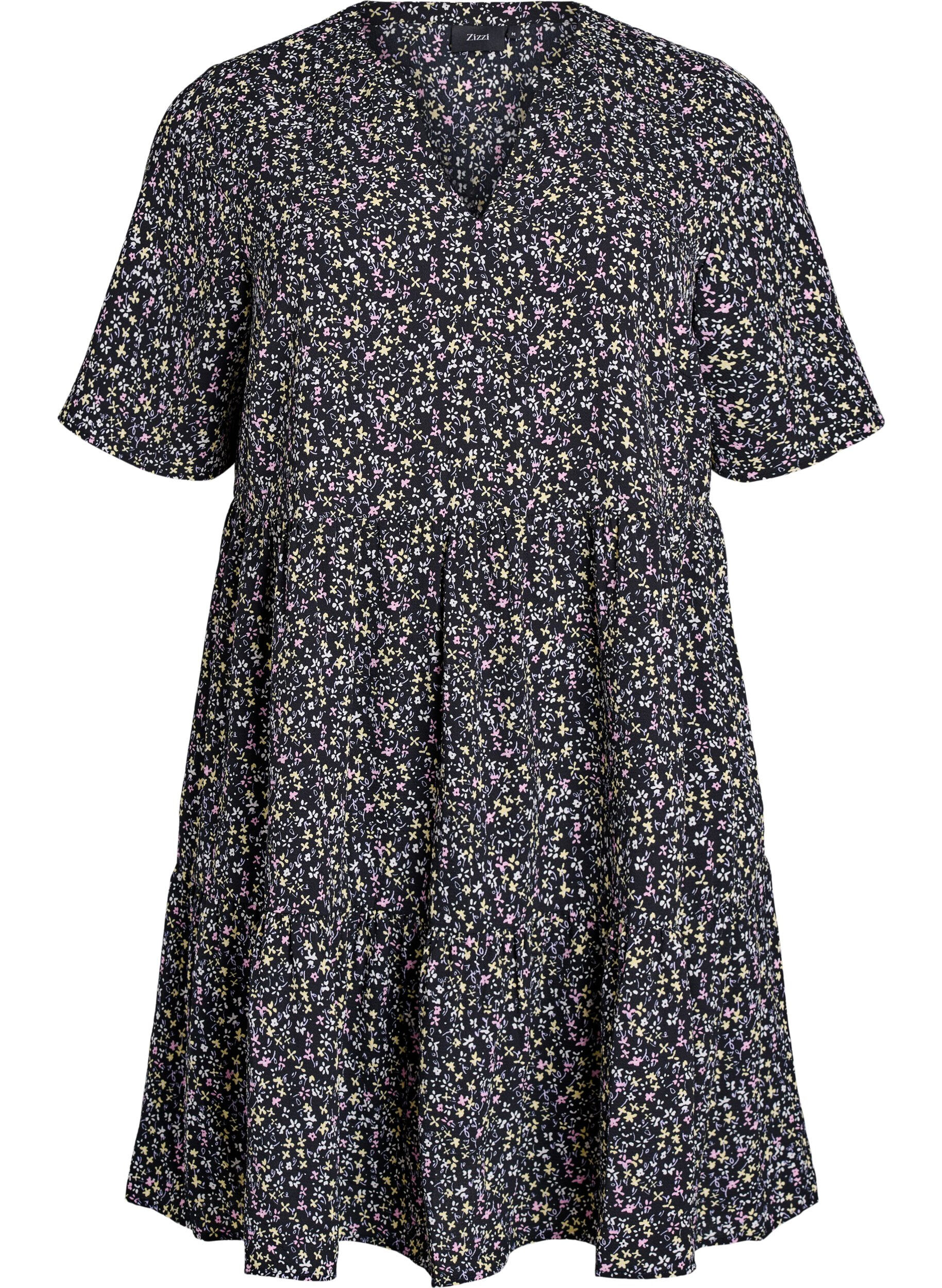 Kurzarmkleid in A-Linienform mit Schnittlinien
