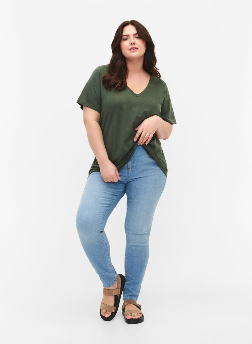 T-shirt basique à manches courtes et col en V, Vert, Model image number 1