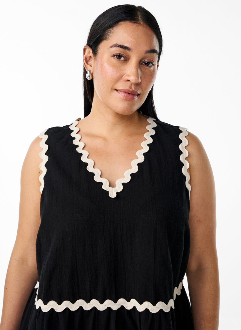 Ärmellose Bluse mit gezackten Kontrastkanten, Schwarz, Model image number 3