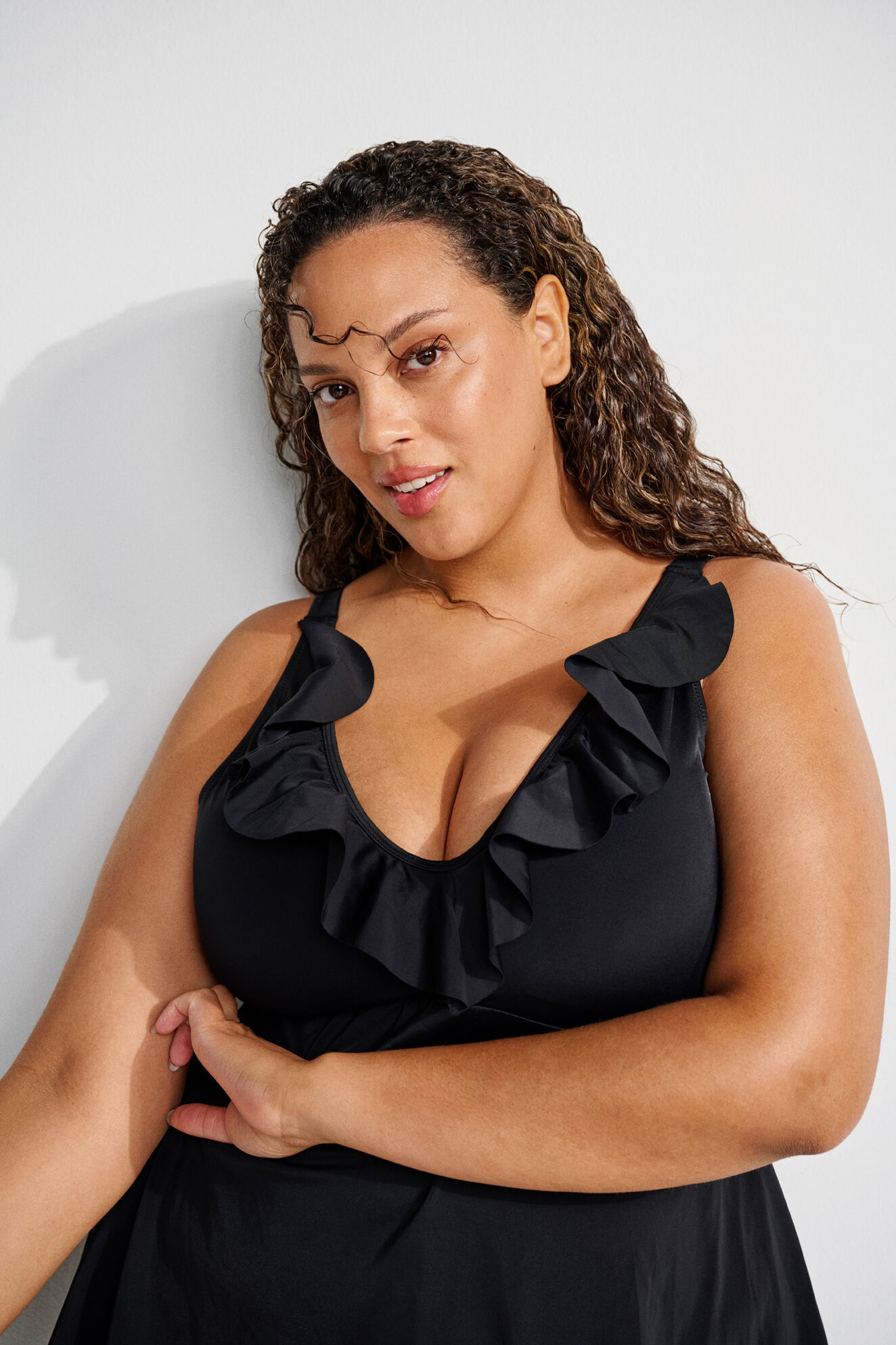 Zizzi Badeanzug mit R&uuml;schen, , Model