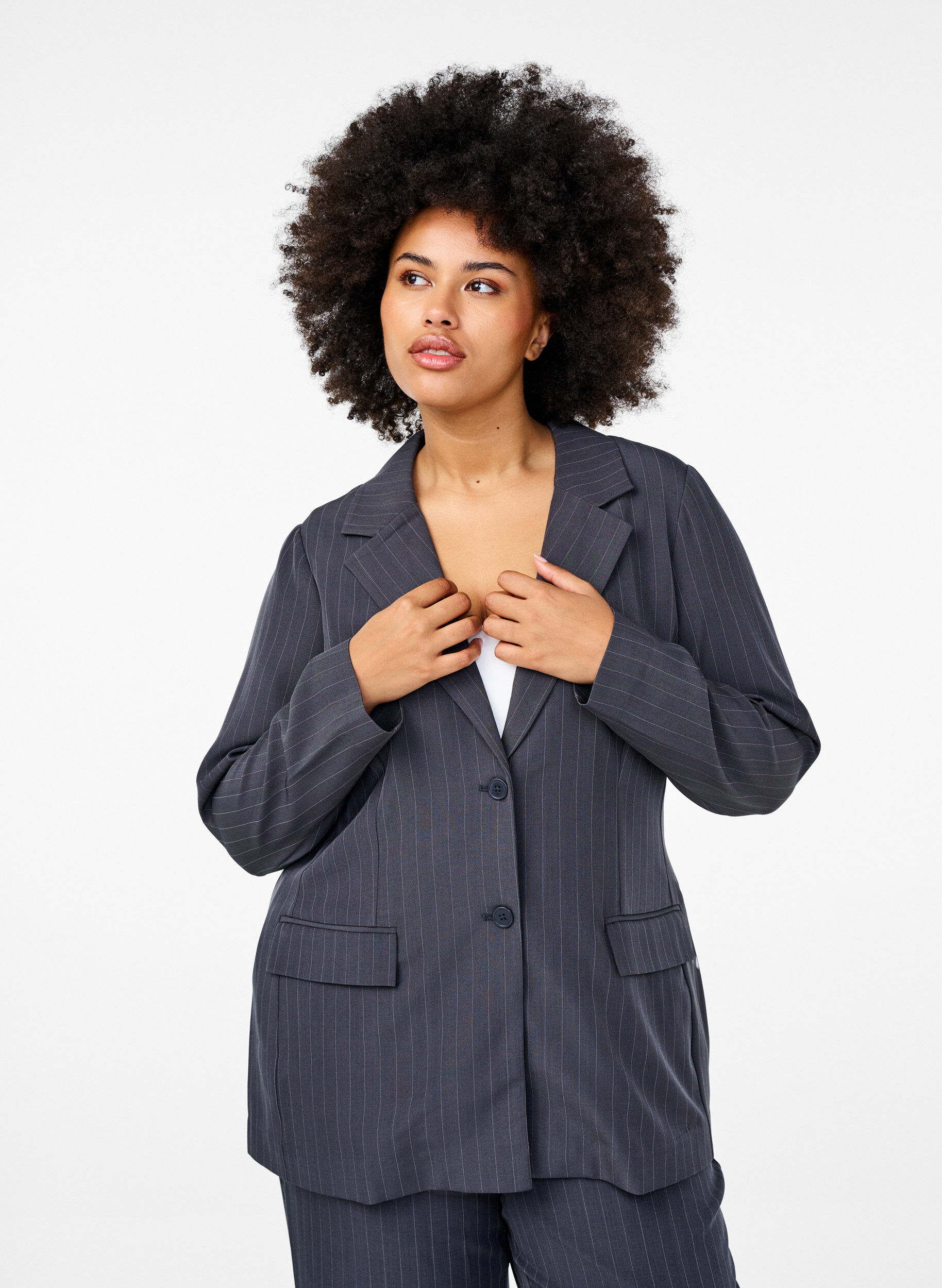 Zizzi FLASH - Blazer avec des poches et une fente, Gris anthracite, Model image number 0