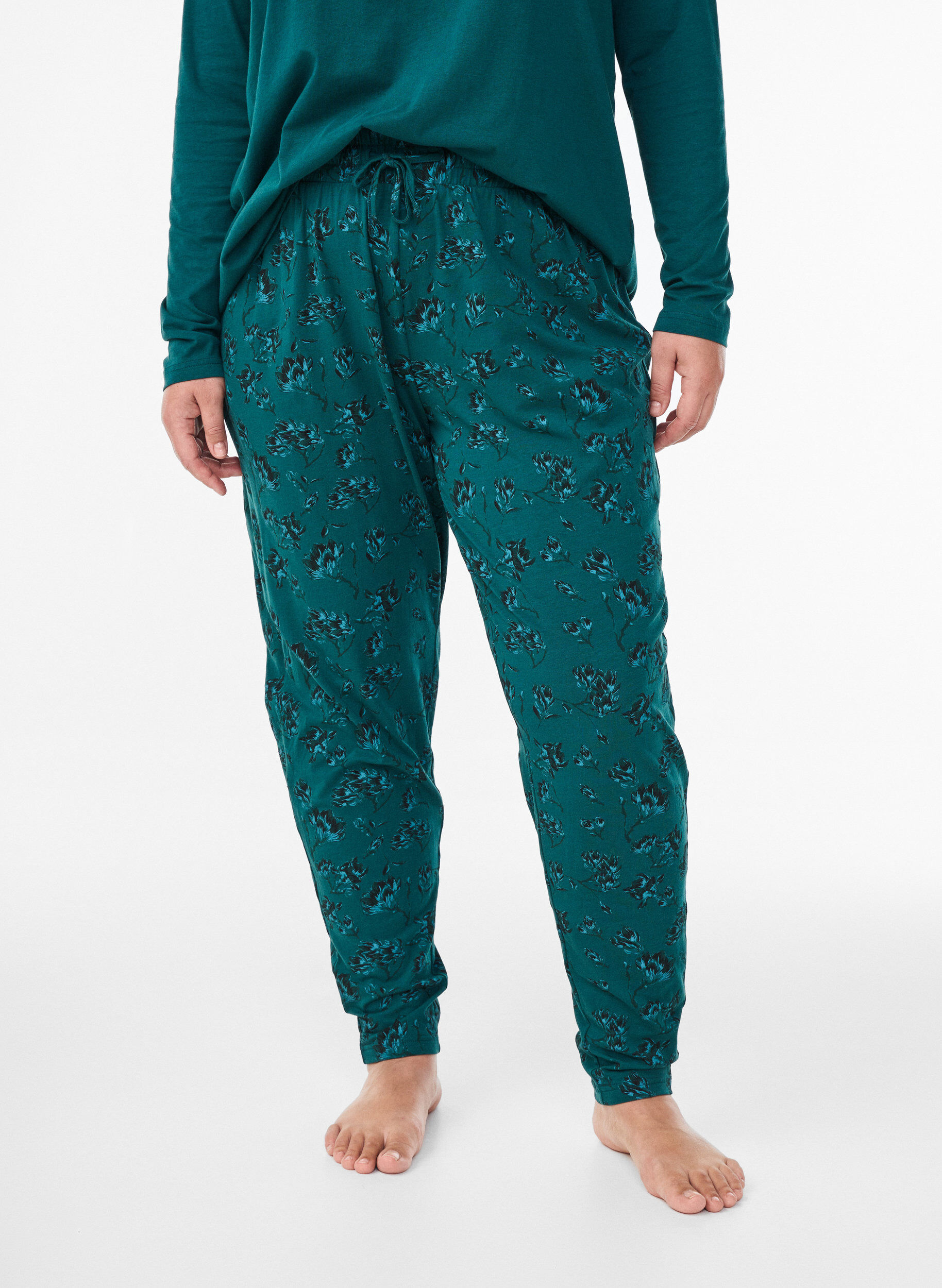 Zizzi Pantalon de pyjama en coton avec imprim&eacute;, Turquoise, Model image number 2