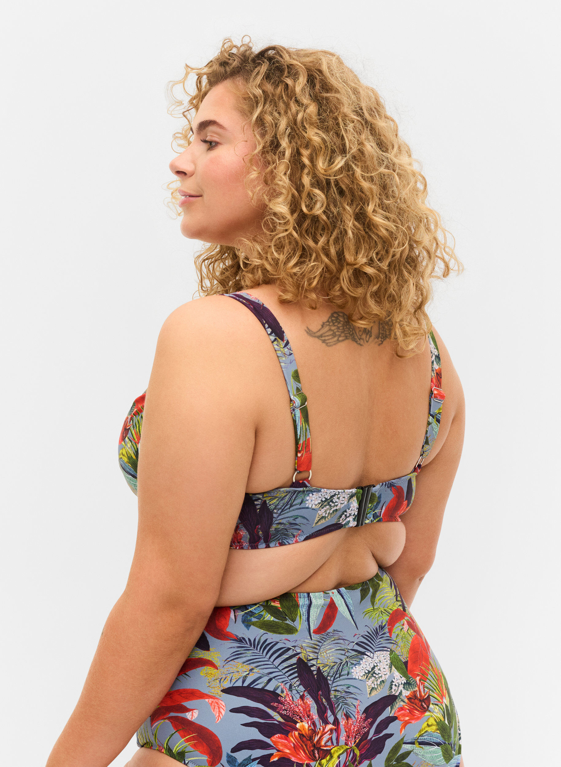 Zizzi Bikini-BH mit Print und B&uuml;gel, Citadel AOP, Model image number 1