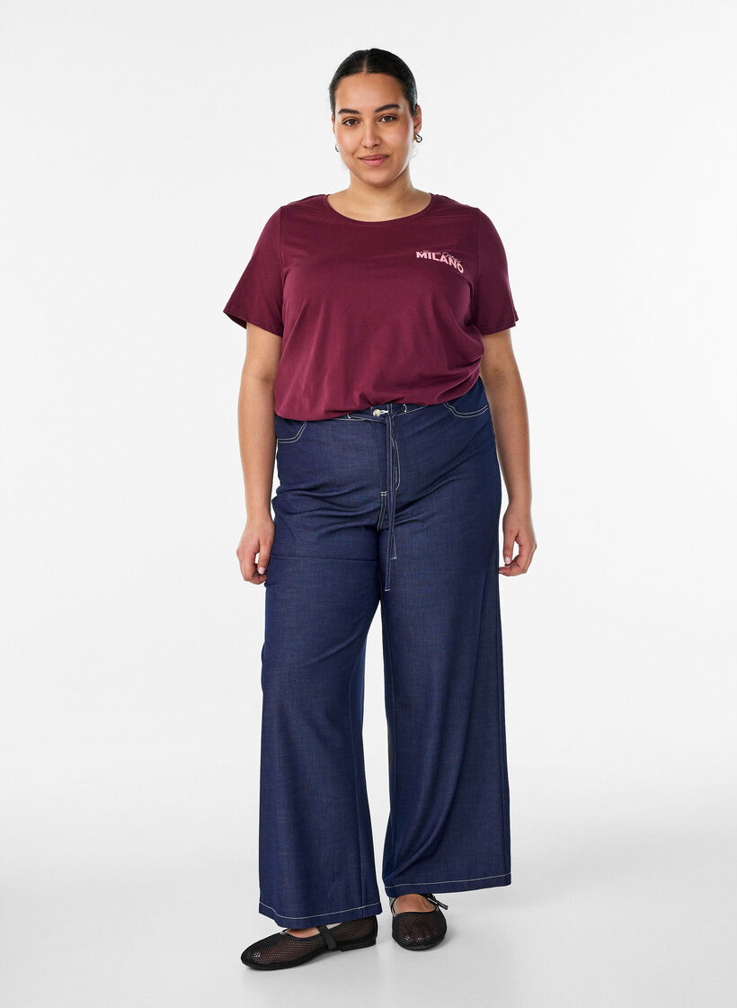 T-Shirt mit Print, Rot, Model image number 1