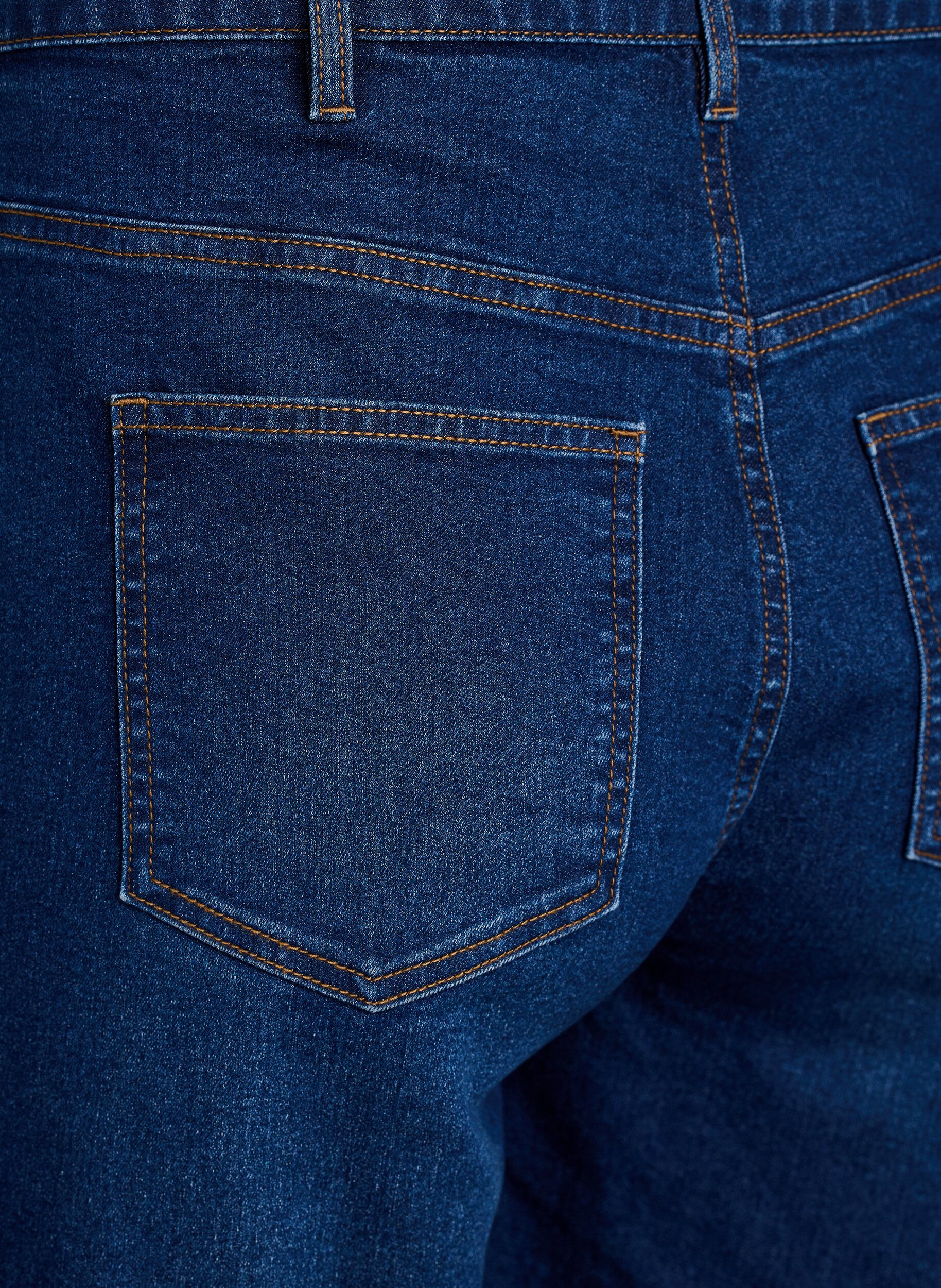 Zizzi Locker sitzende Jeansshorts mit hoher Taille, Blau, Packshot image number 3