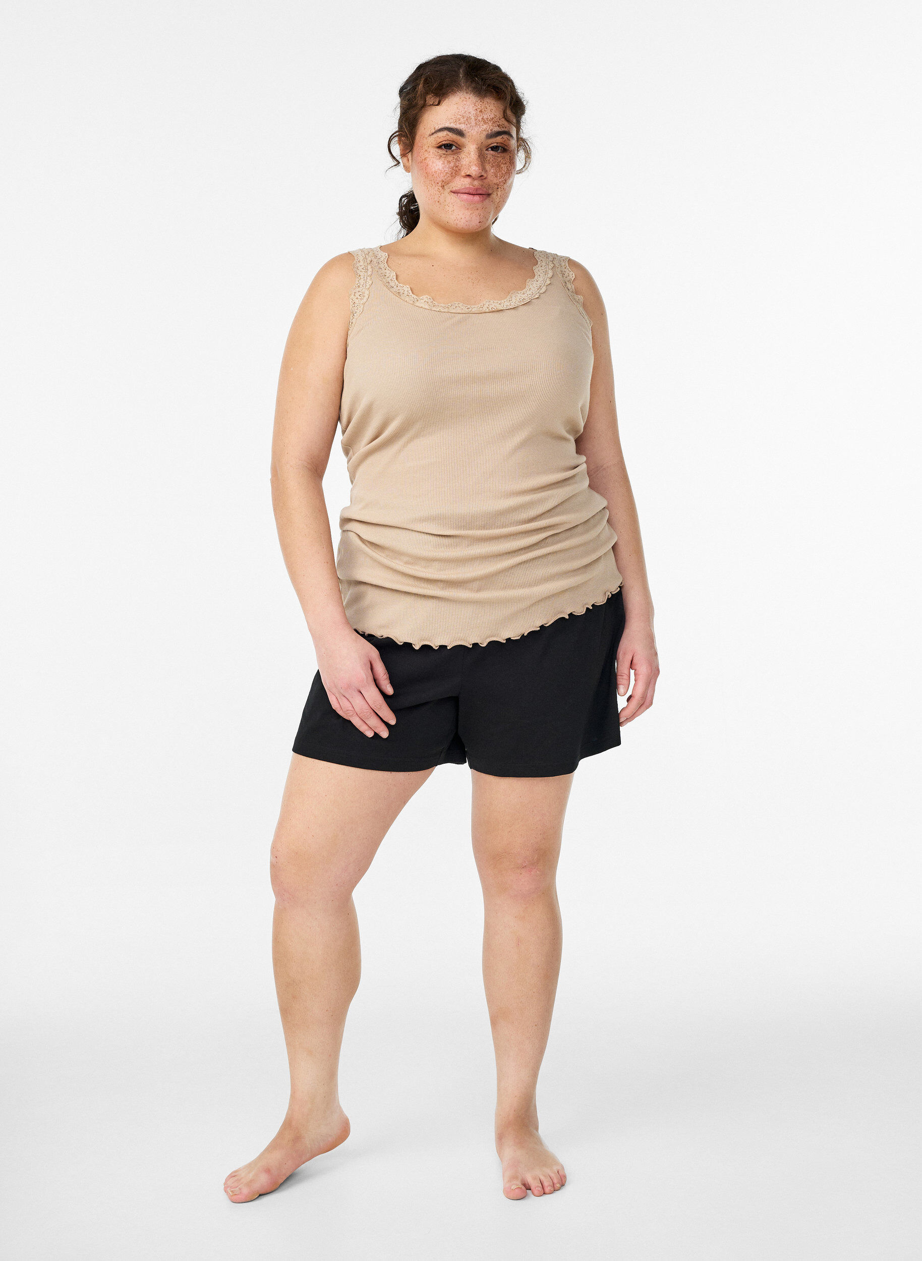 ZizziHaut avec bordure en dentelle, Beige, Model image number 1