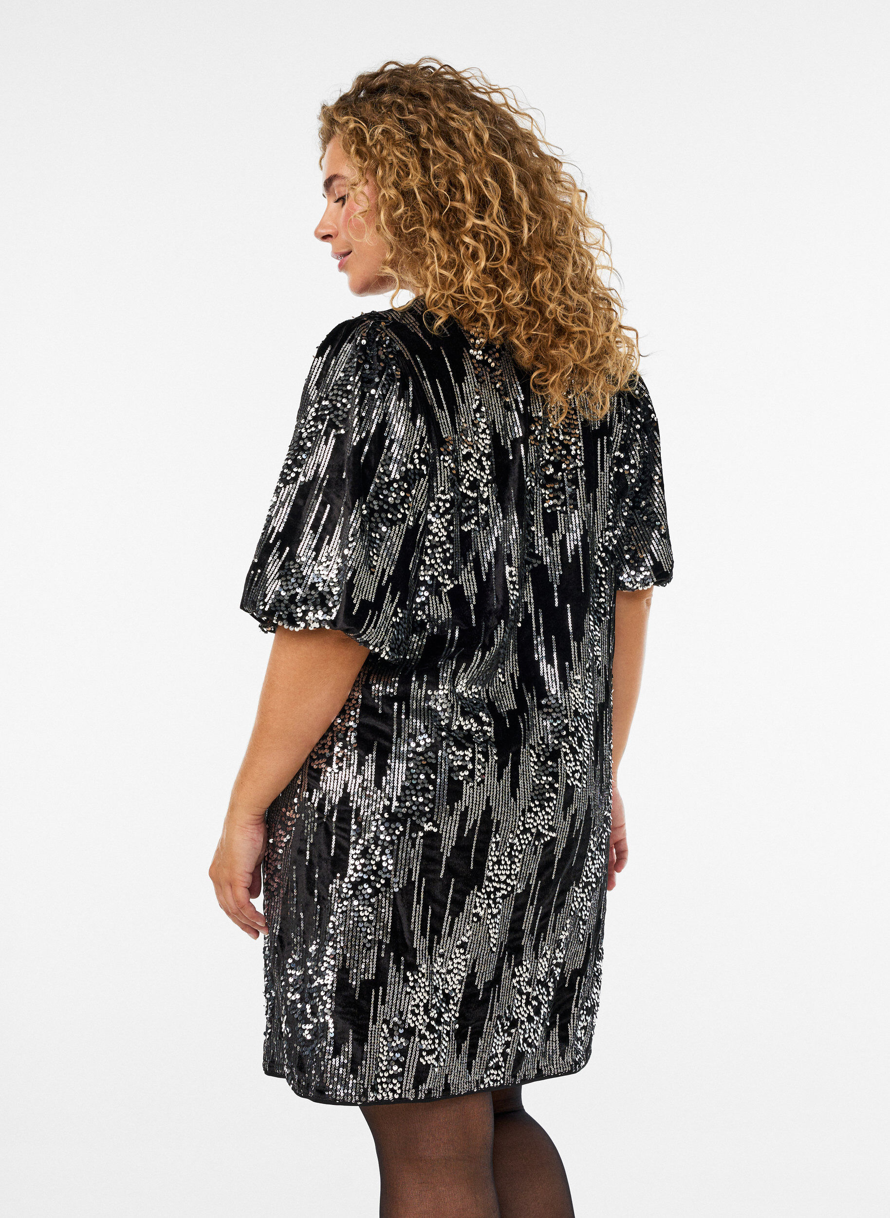 ZizziRobe courte en sequins avec des manches ballon, Noir, Model image number 1