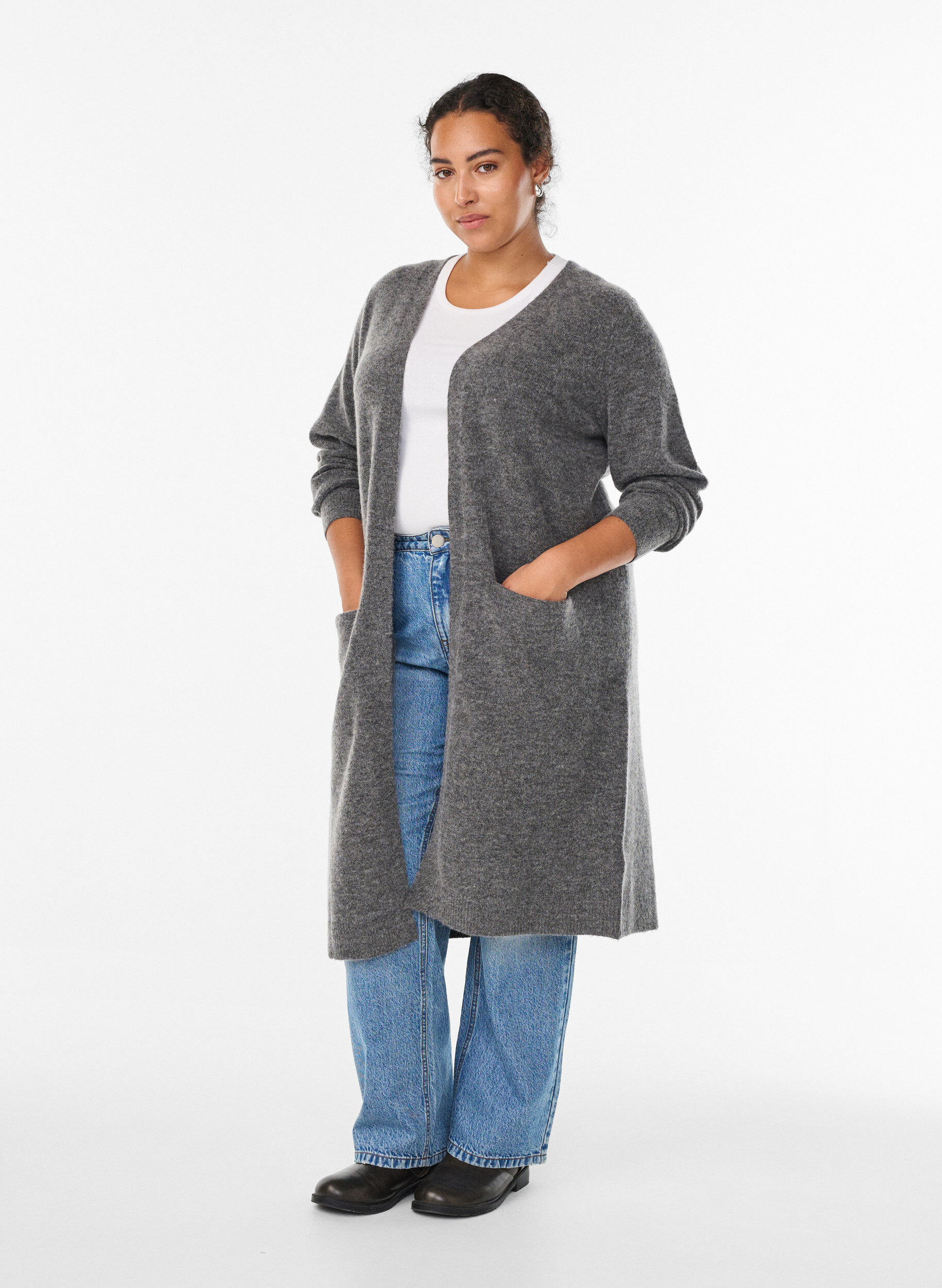 Zizzi Langer Strickcardigan mit Wolle und Alpaka, Grau, Model image number 1